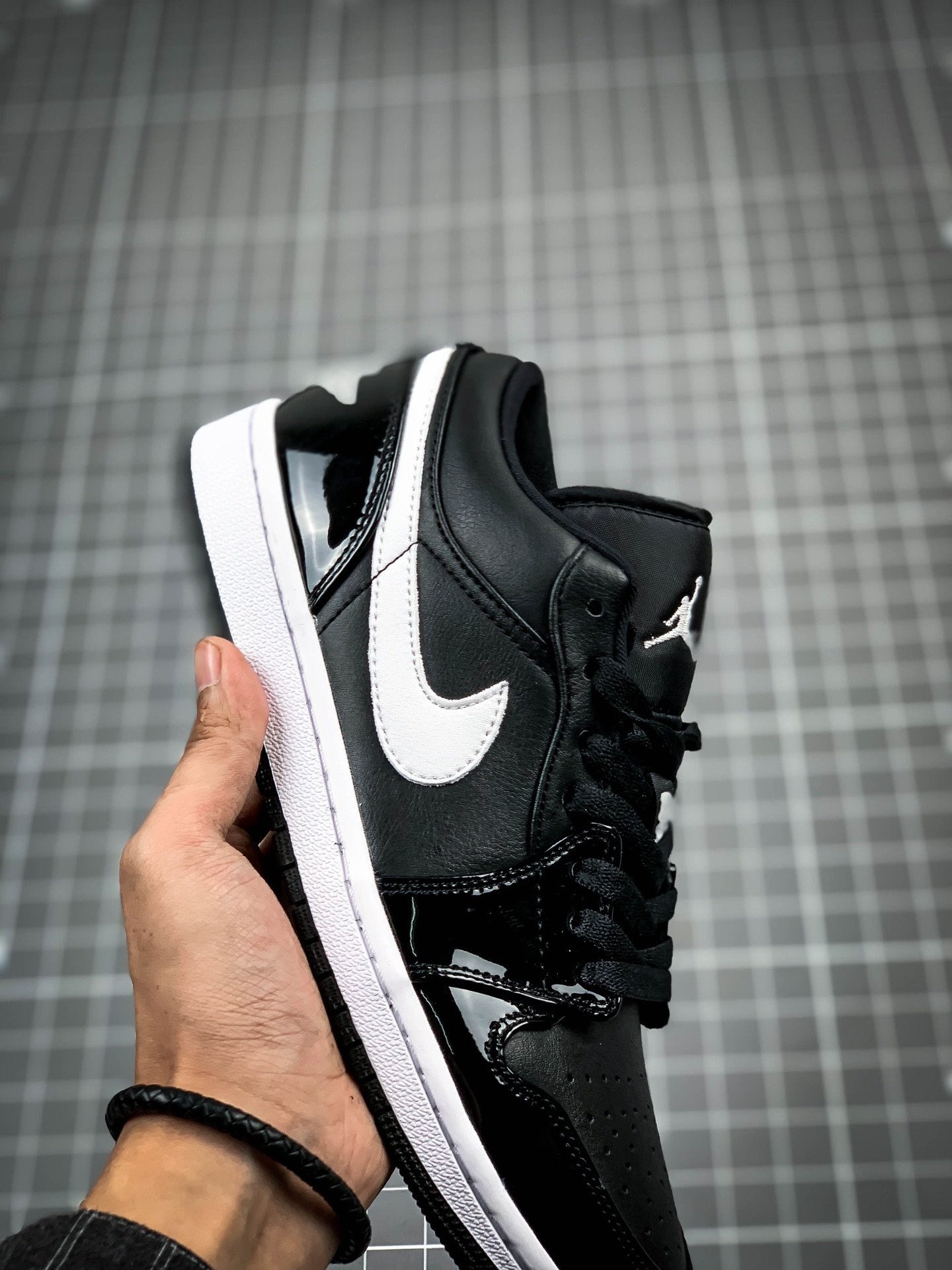 Air Jordan 1 Low Black Patent Black/White-Whit 9