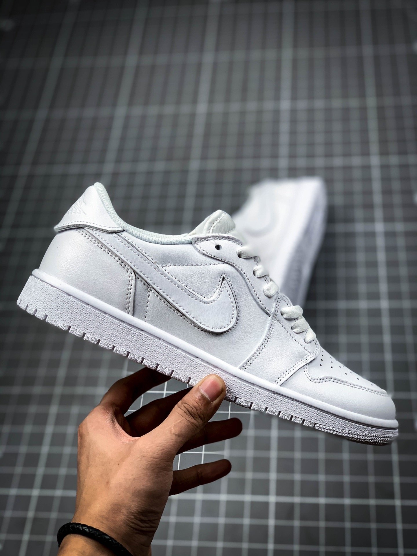 Air Jordan 1 Low Id White/White/White 15