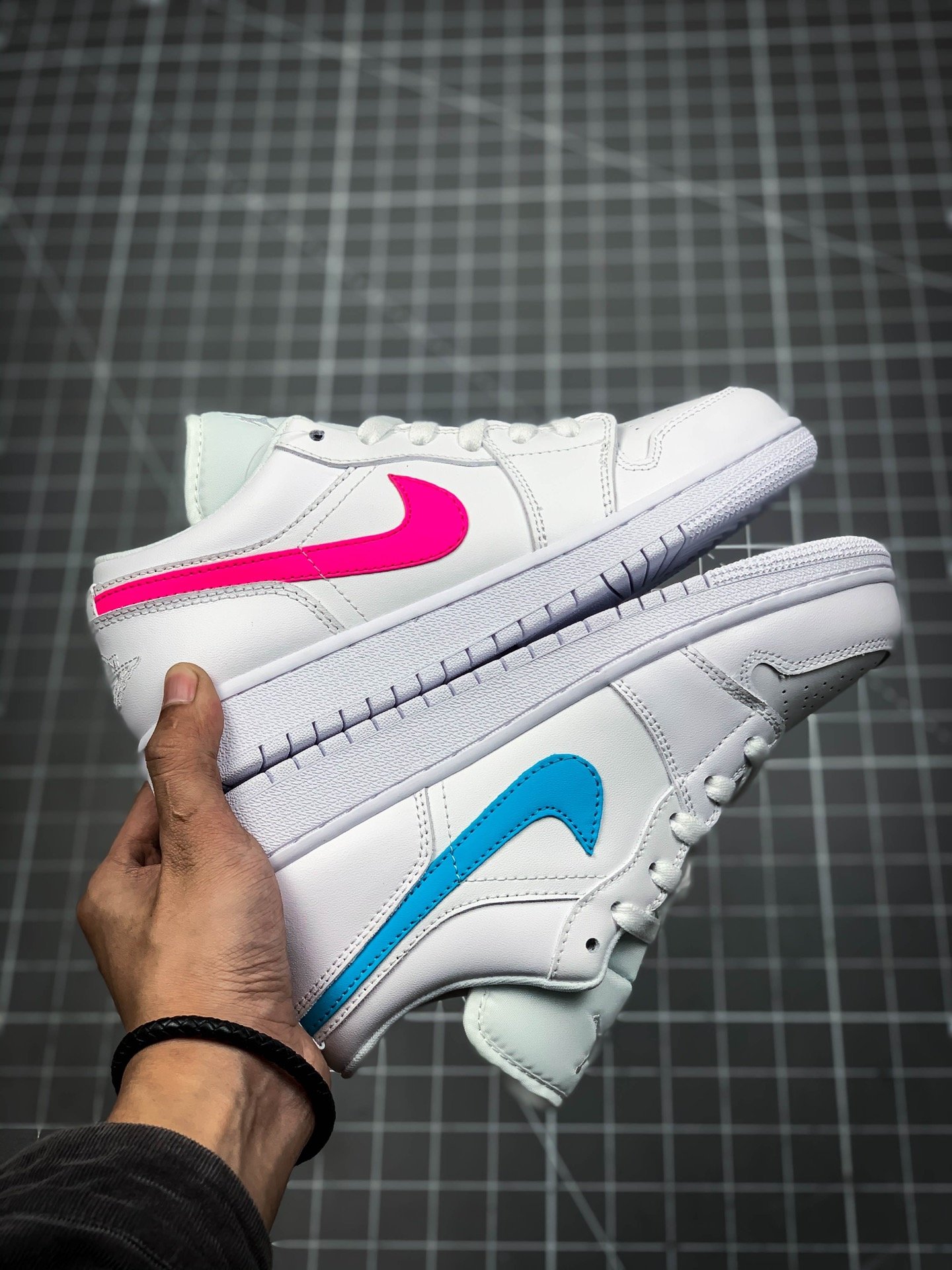 Air Jordan 1 Low White/White/Neon 9