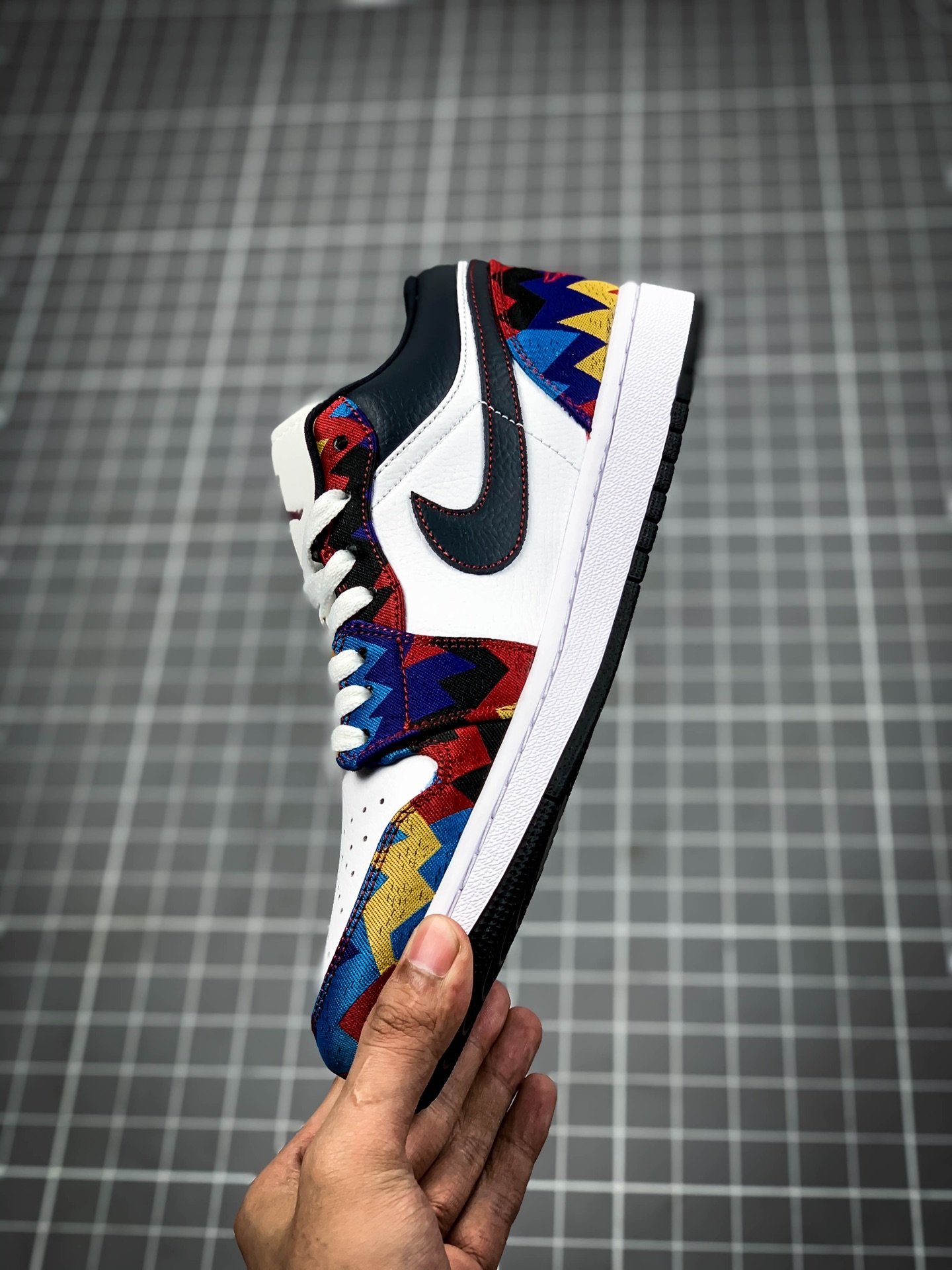 Air Jordan 1 Low Og White/Black/Multi-Color 5