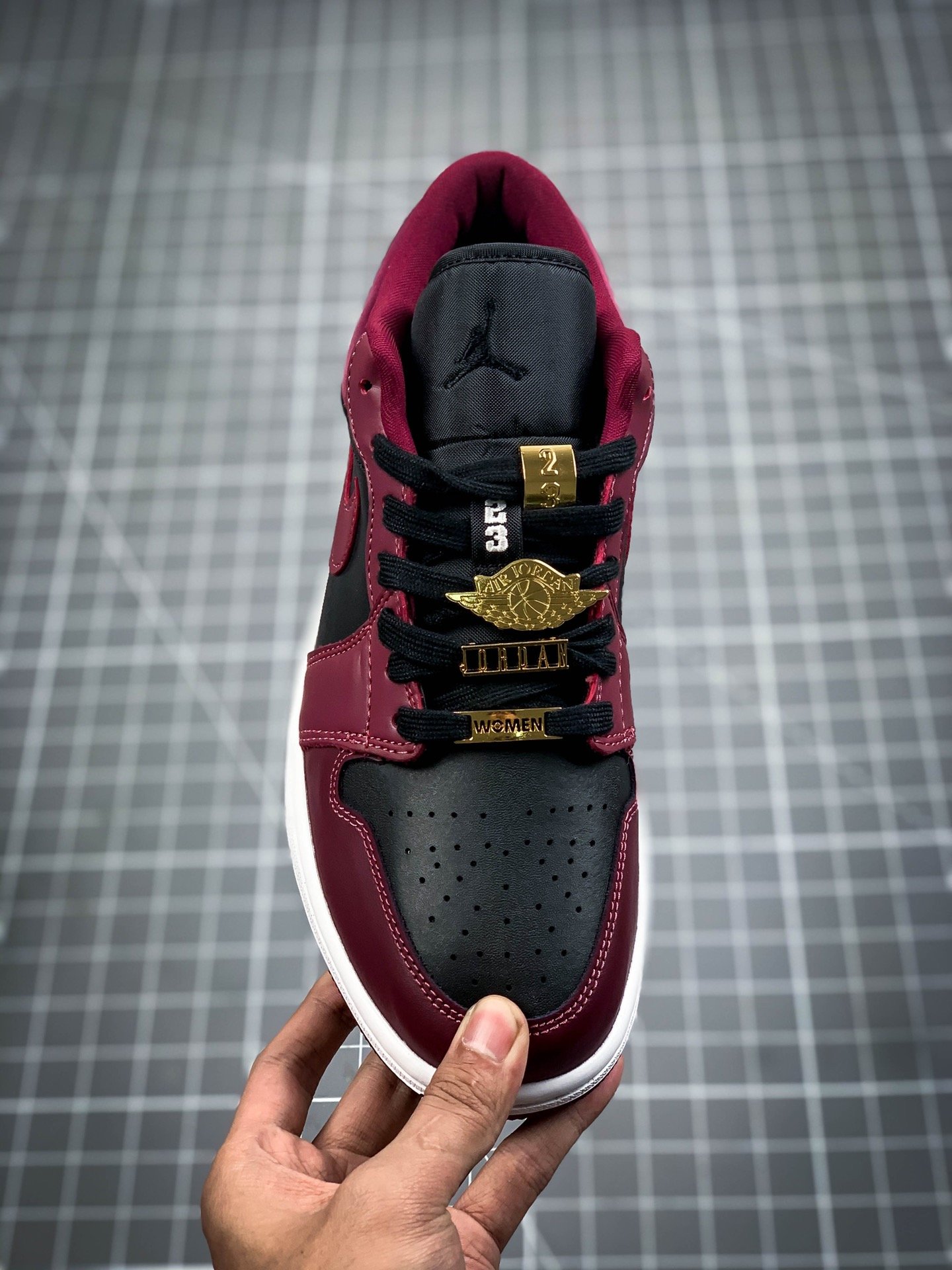 Air Jordan 1 Low Se Dark Beetroot/Black/White/Dark Beetroot 5