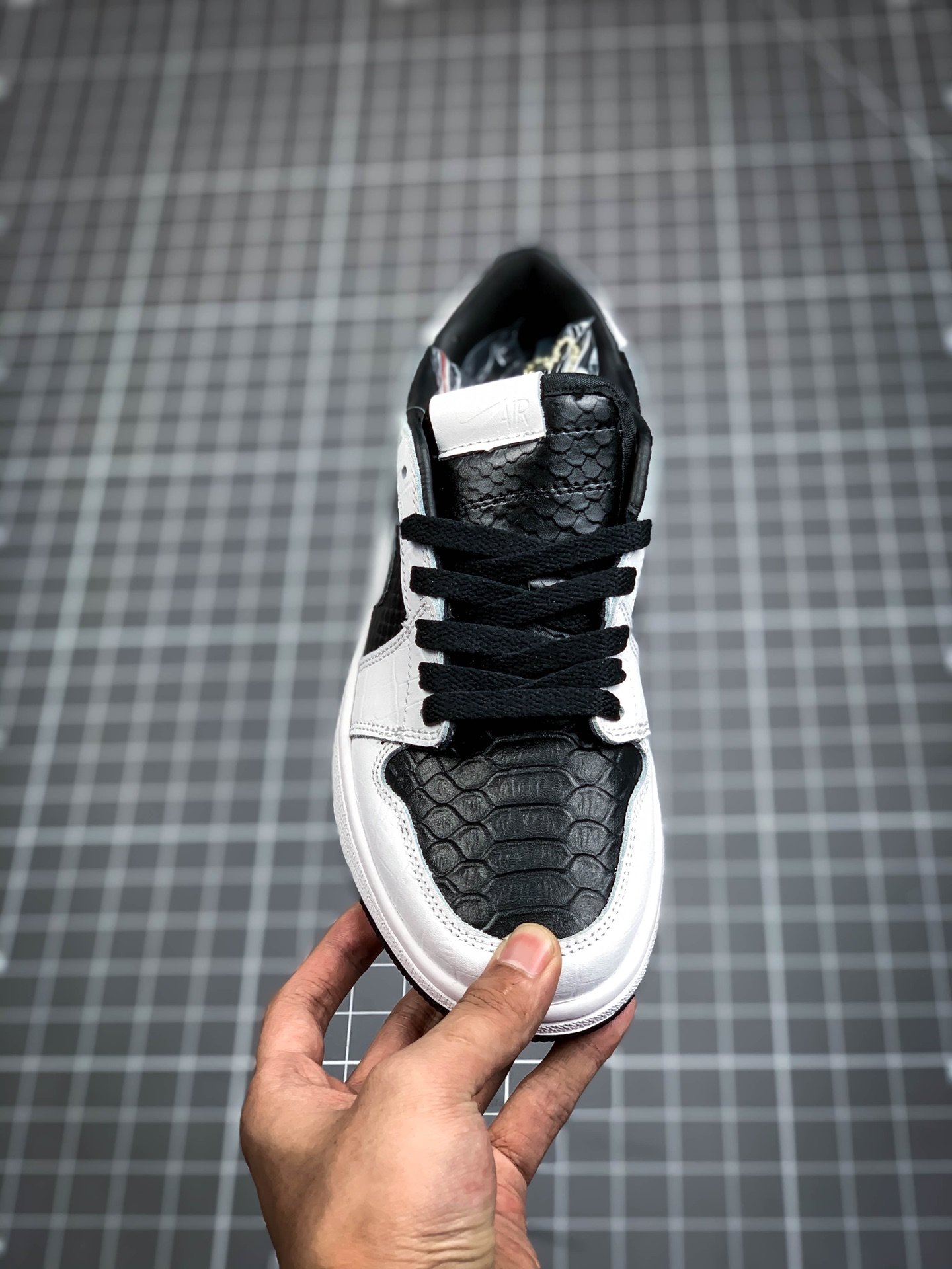 Air Jordan 1 Low Retro Yin Yang Pack Black/White 3