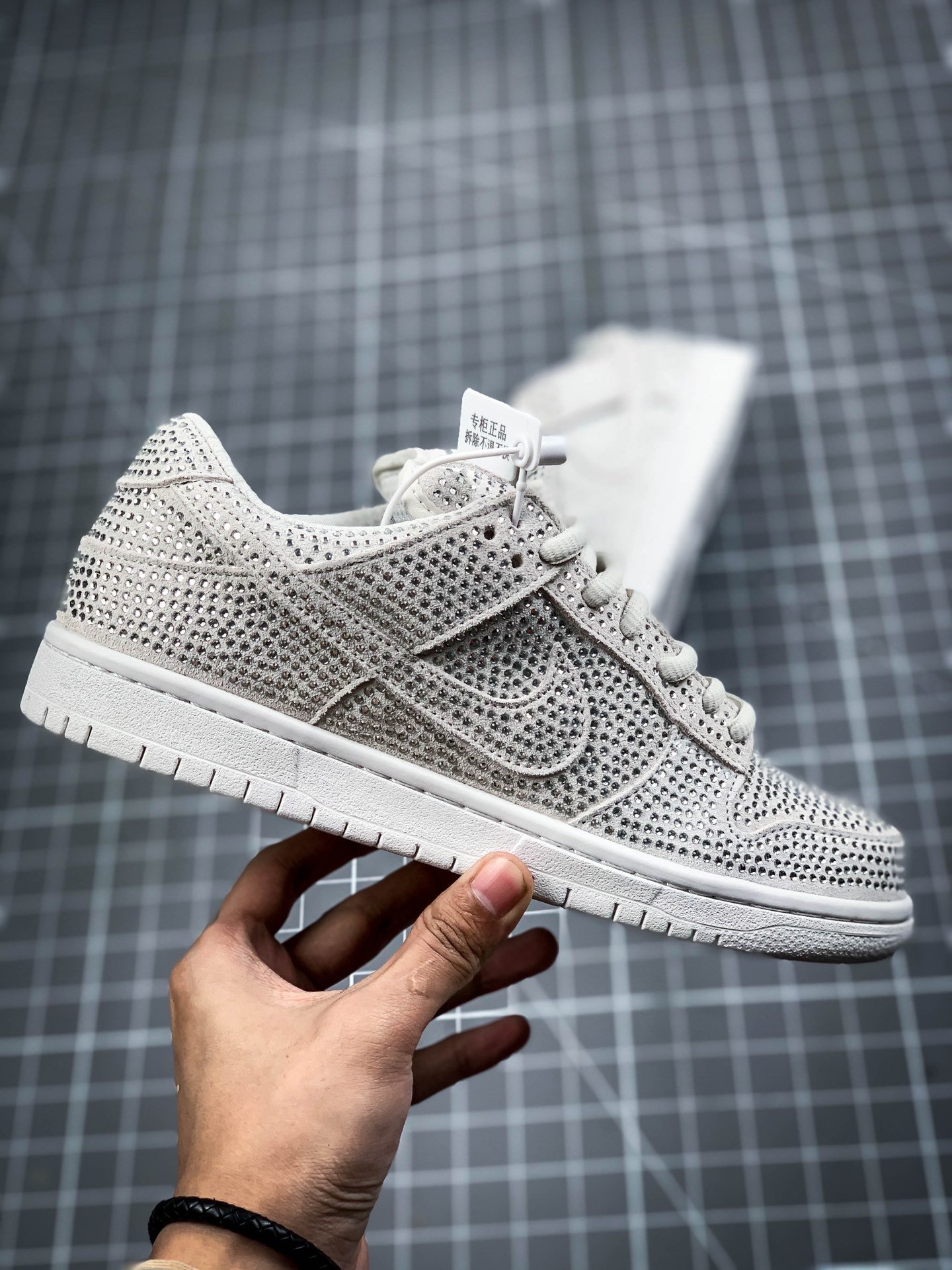 Cactus Plant Flea Market X Swarovski X Sb Dunk Low Pure Platinum/Pure Platinum 9