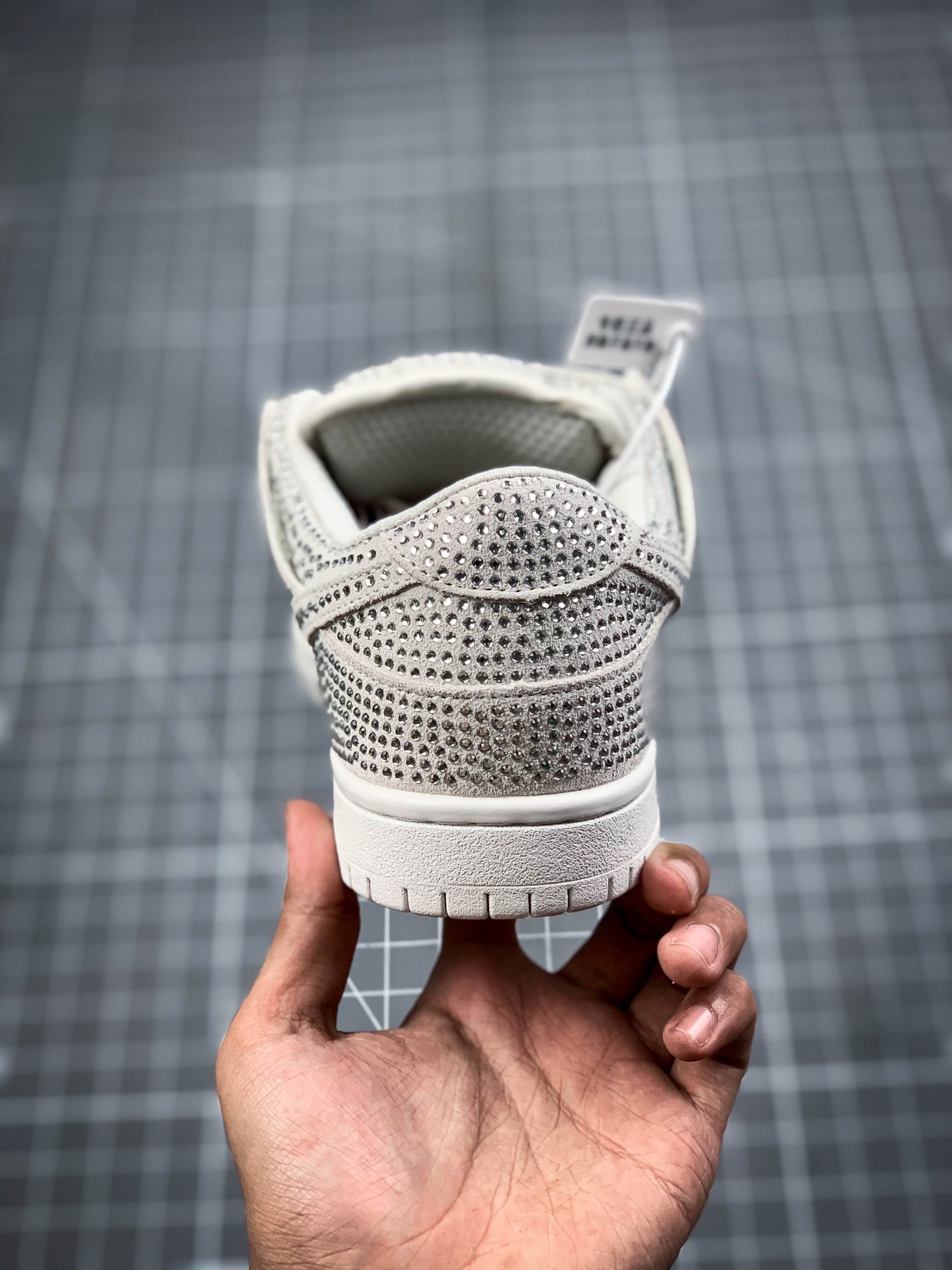 Cactus Plant Flea Market X Swarovski X Sb Dunk Low Pure Platinum/Pure Platinum 17