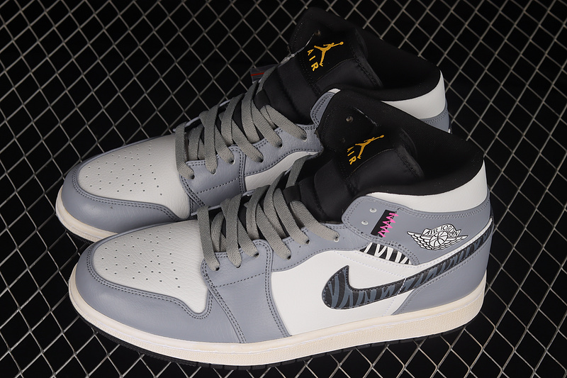 Air Jordan 1 Mid Grey/White/Black 3