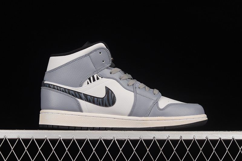 Air Jordan 1 Mid Grey/White/Black 13