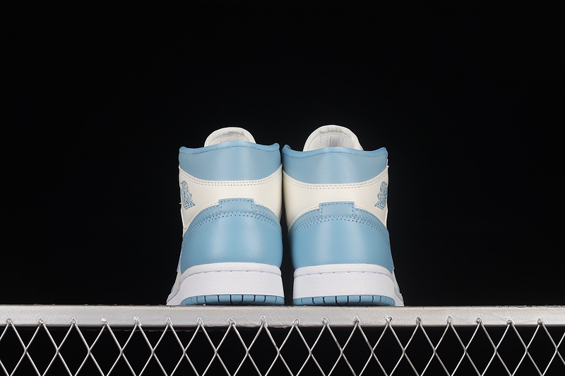 Air Jordan 1 Mid Light Blue/Light Blue/White 11