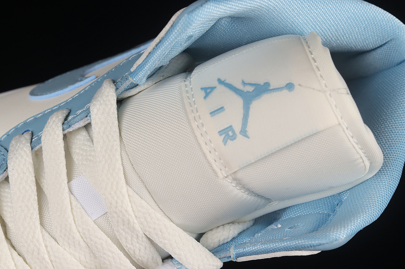 Air Jordan 1 Mid Light Blue/Light Blue/White 29