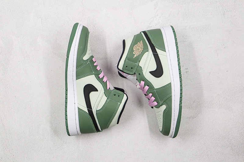 Air Jordan 1 Mid Se Dutch Green/Black/Barely Green/Arctic Pink 19