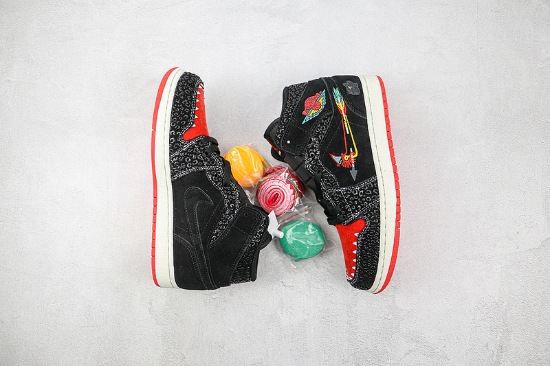 Air Jordan 1 Mid Se Siempre Familia Black/Sail/Roma Green/Chile Red 13