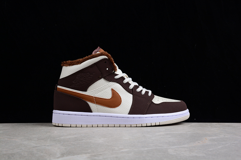 Air Jordan 1 Mid Cream White/Dark Chocolate/Brown 21