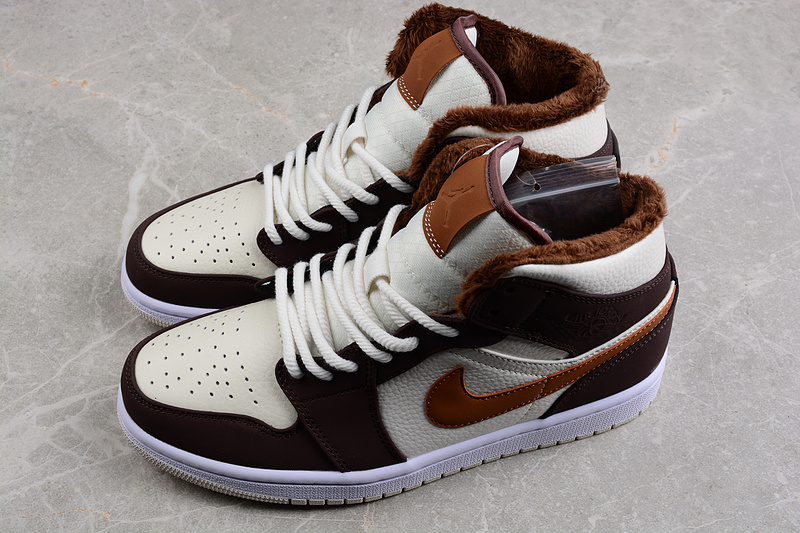 Air Jordan 1 Mid Cream White/Dark Chocolate/Brown 31