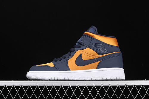 Air Jordan 1 Mid Obsidian Desert Ochre Navy Blue/Yellow 9