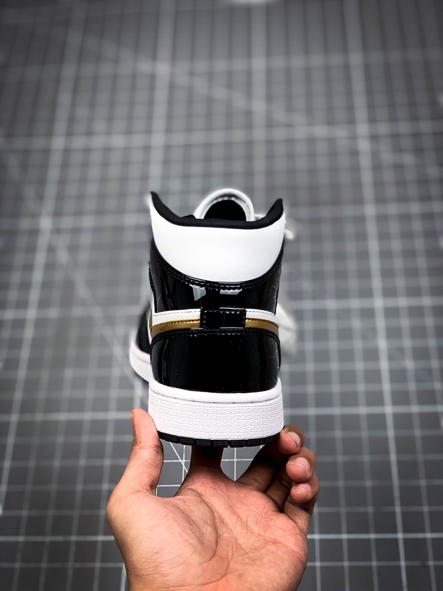 Air Jordan 1 Mid Patent Black/White/Gold 5