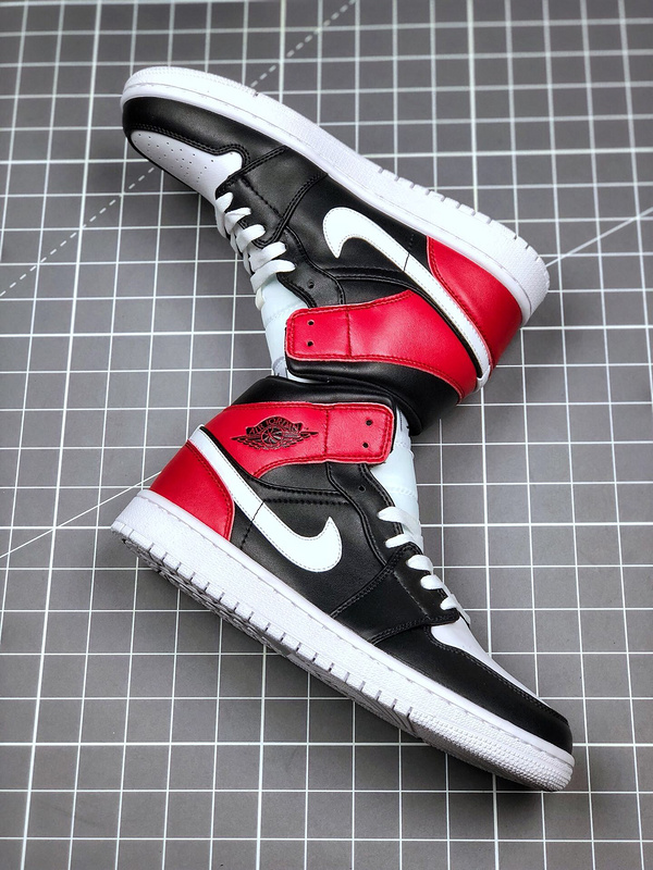 Air Jordan 1 Mid Black/White/Noble Red 11