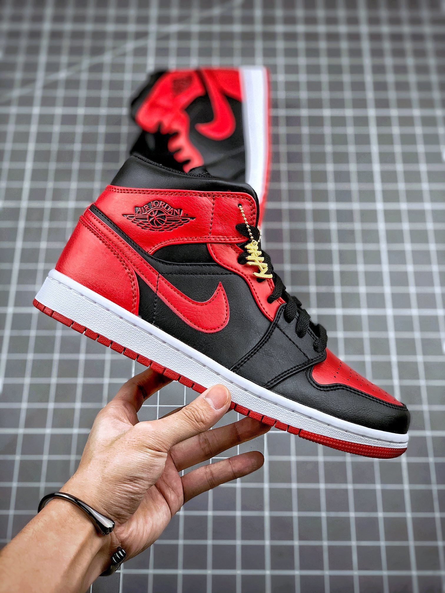 Air Jordan 1 Mid Bred Black/Black/Red 3