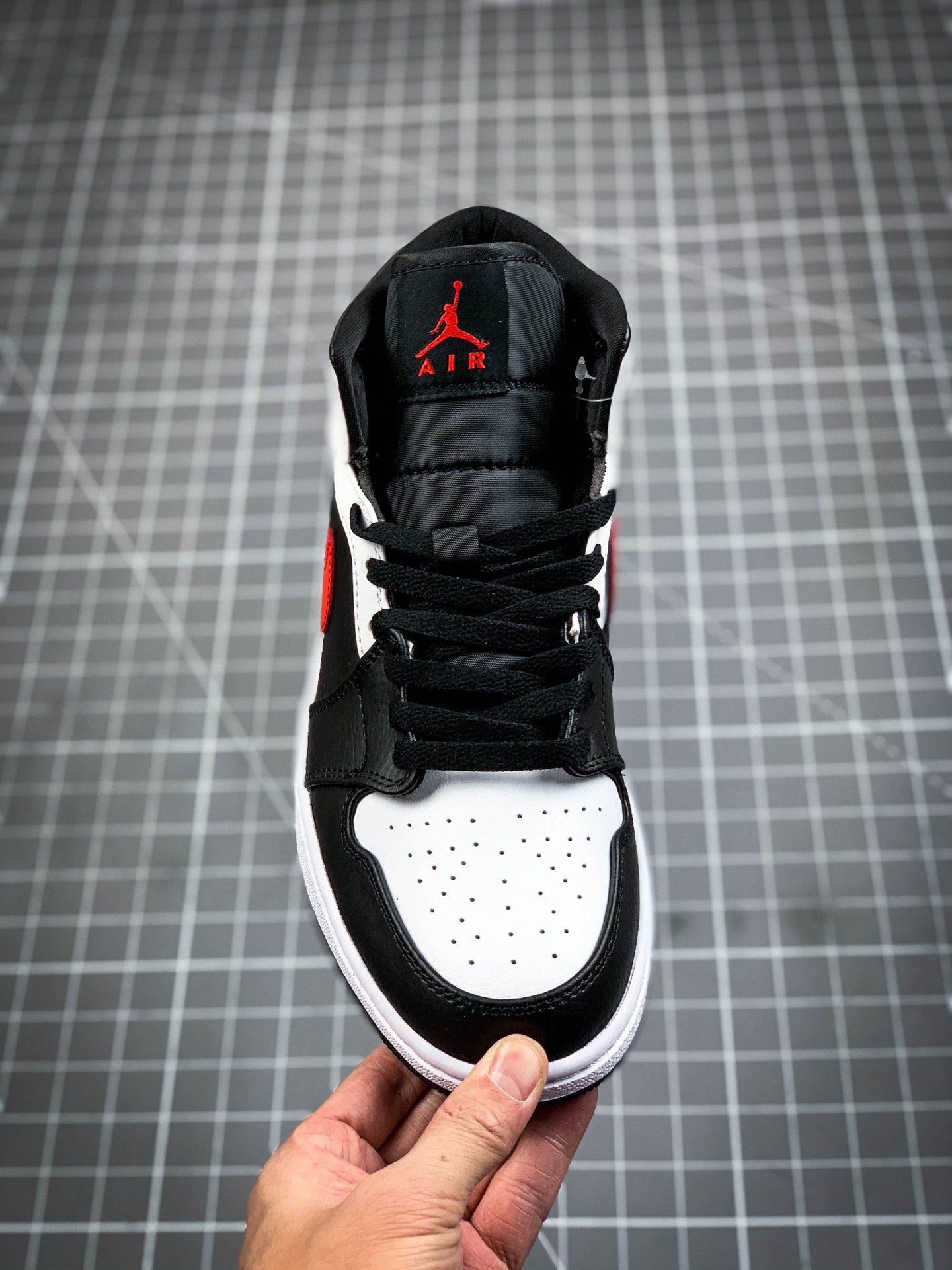 Air Jordan 1 Mid Black/White/Red 9