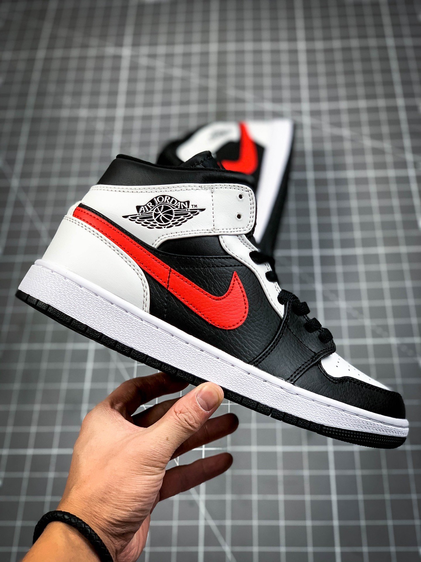 Air Jordan 1 Mid Black/White/Red 11