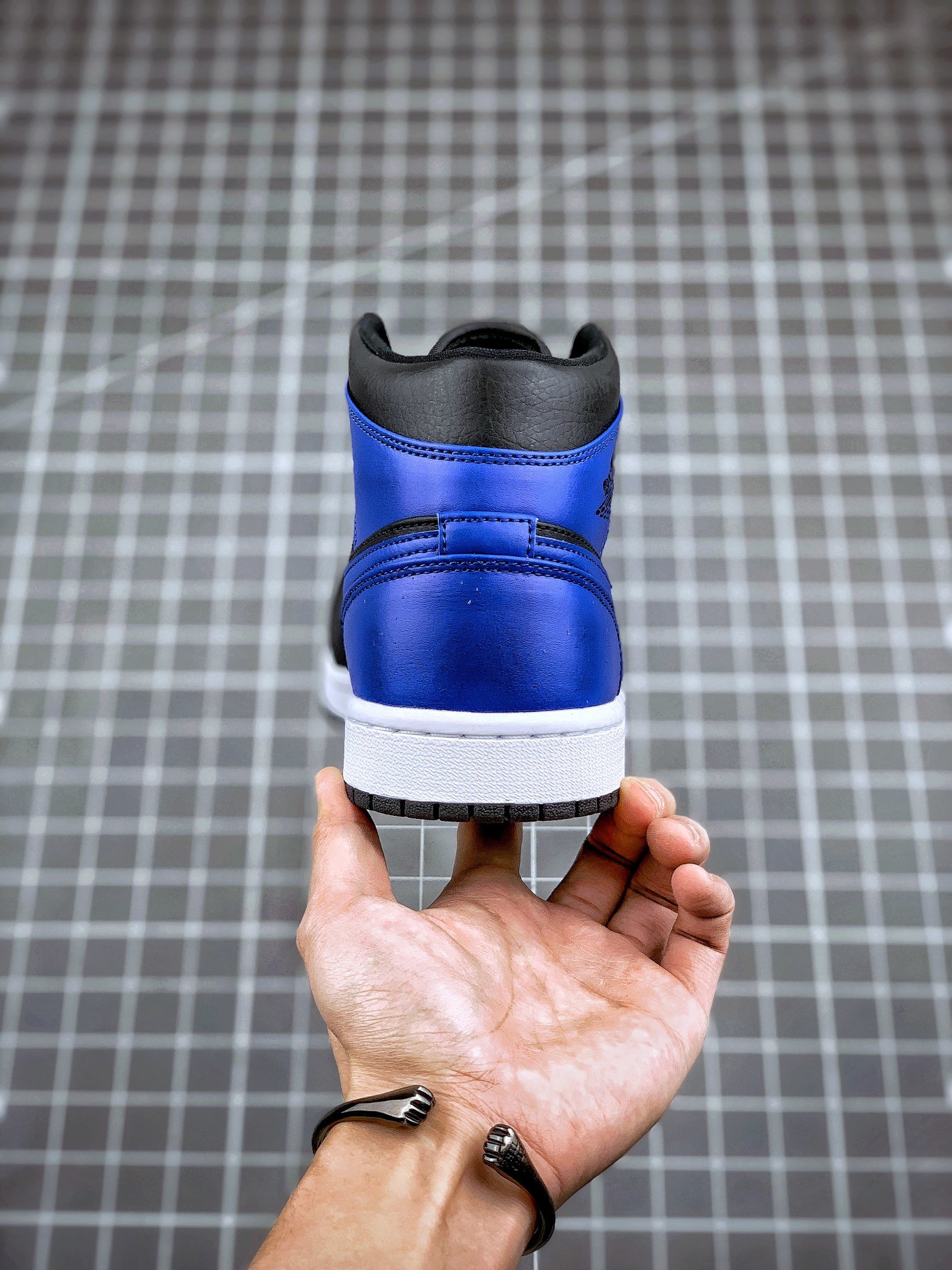 Air Jordan 1 Mid Hyper Royal Black/Hyper Royal-White 11