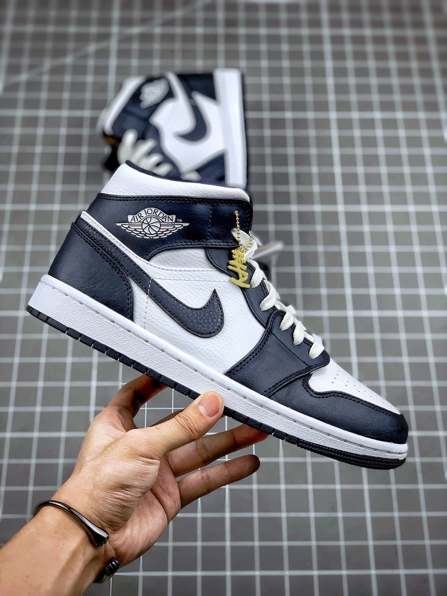 Original Quality Air Jordan 1 Mid White/Metallic Gold-Obsidian 5