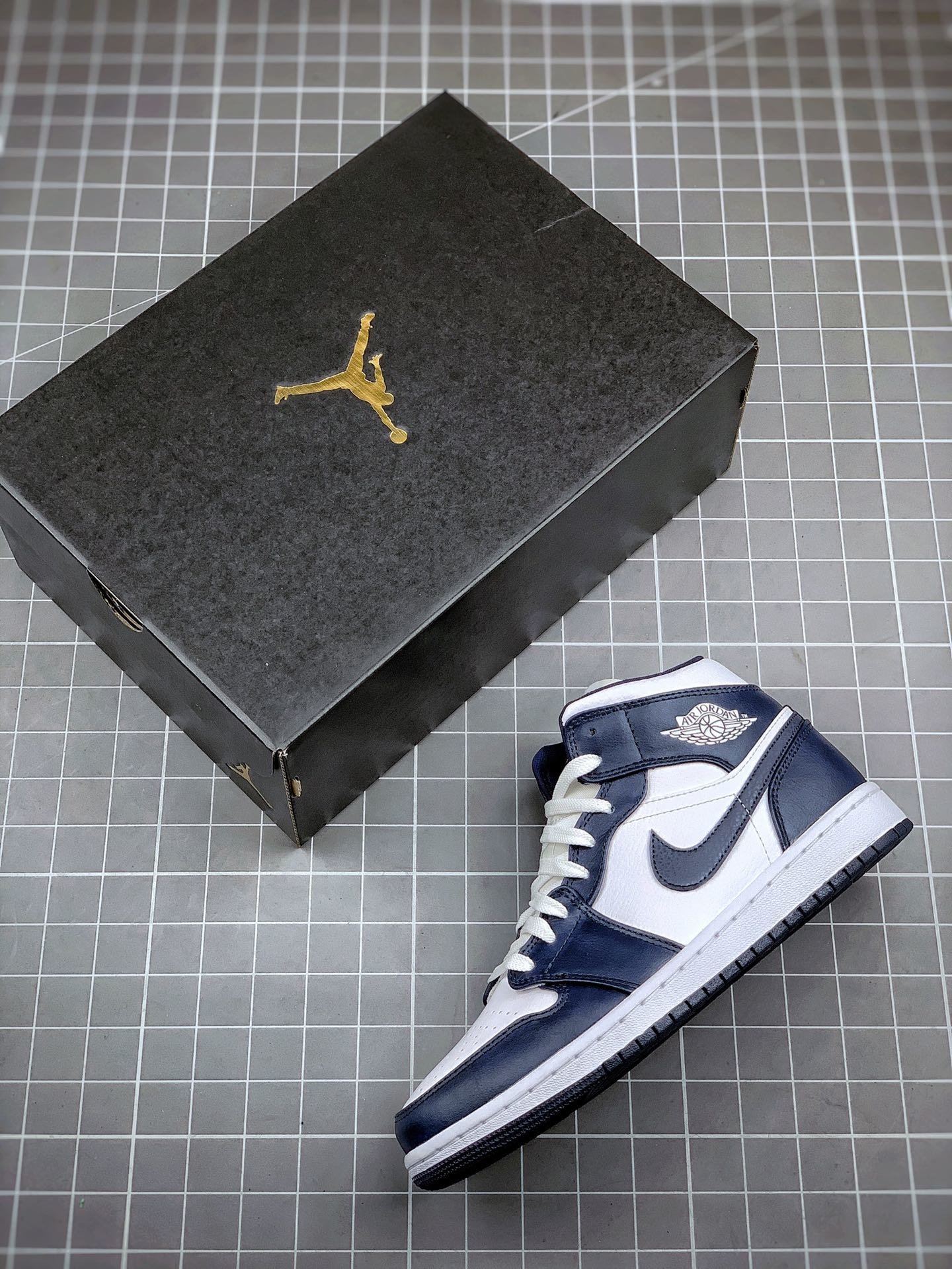 Original Quality Air Jordan 1 Mid White/Metallic Gold-Obsidian 7