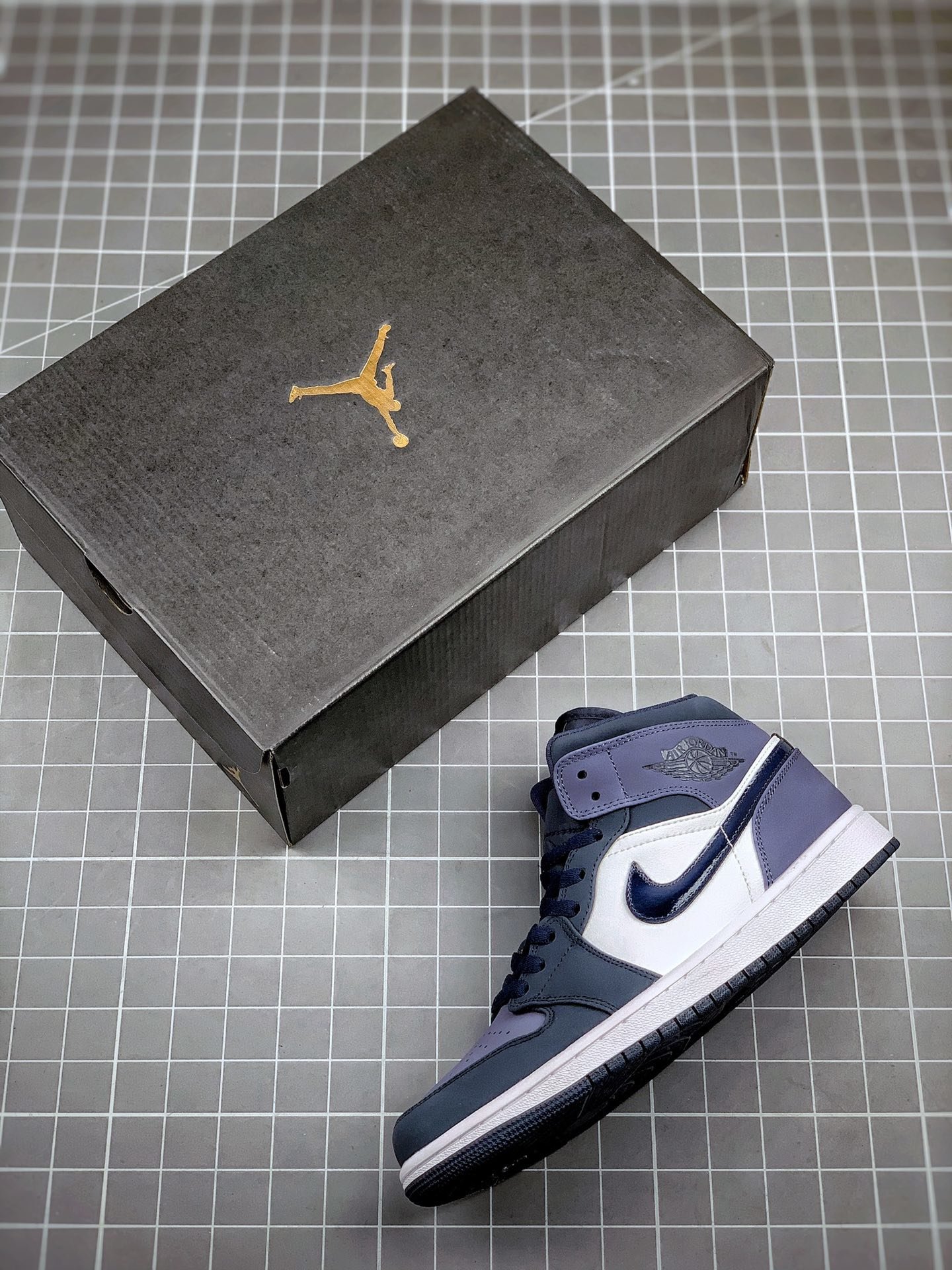 Top Quality Air Jordan 1 Mid Obsidian/Sanded Purple-White 7