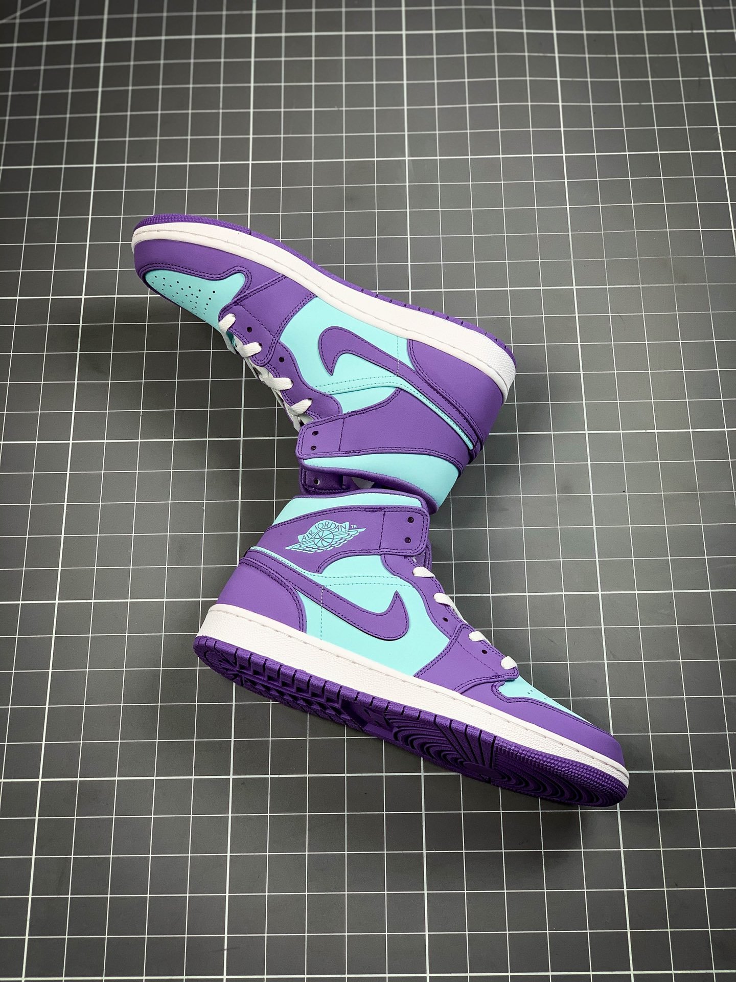 Air Jordan 1 Mid Purple/Aqua Blue/White 5