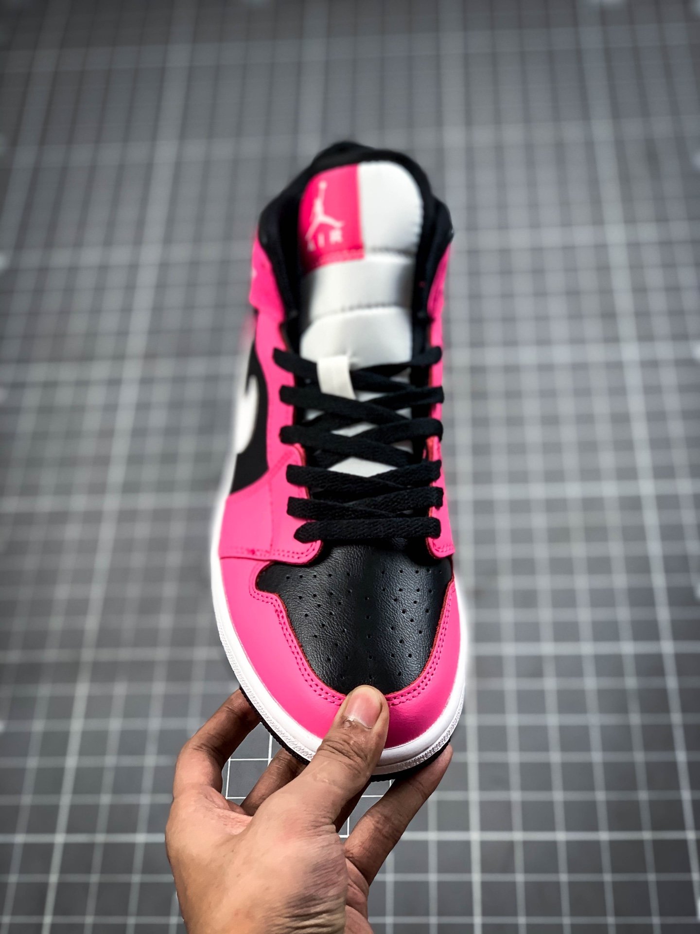 Air Jordan 1 Mid Gs Pinksicle Black/White-Pink 17