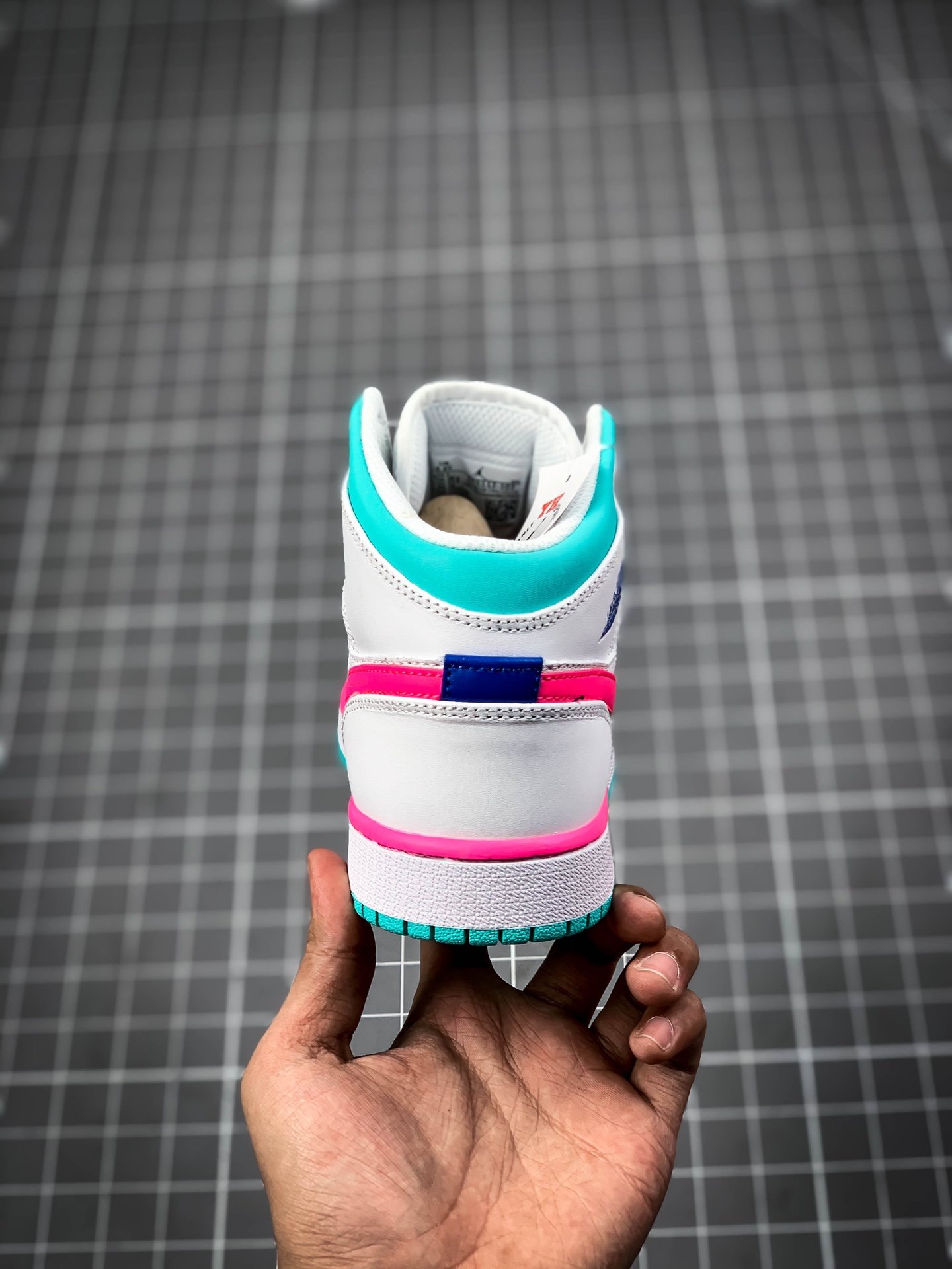 Air Jordan 1 Mid Gs White/Digital Pink/Aurora Green-Soar 11