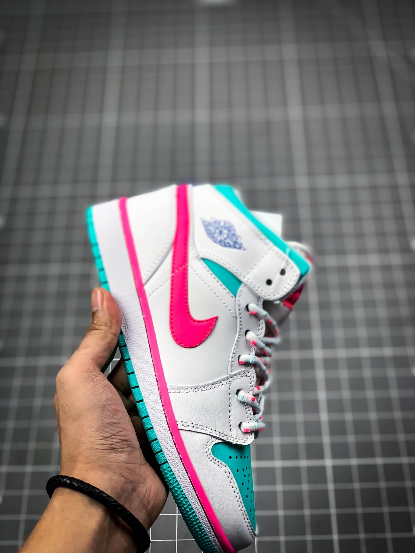 Air Jordan 1 Mid Gs White/Digital Pink/Aurora Green-Soar 13