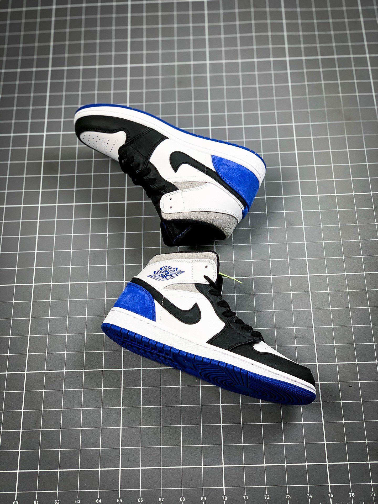 Air Jordan 1 Mid Se Black/White-Game Royal 15