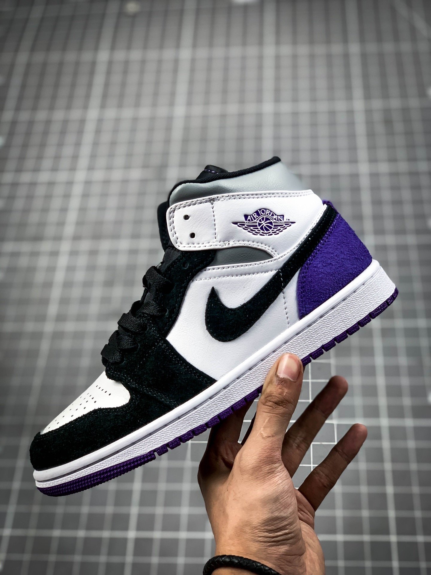 Air Jordan 1 Mid Black/White/Purple 9