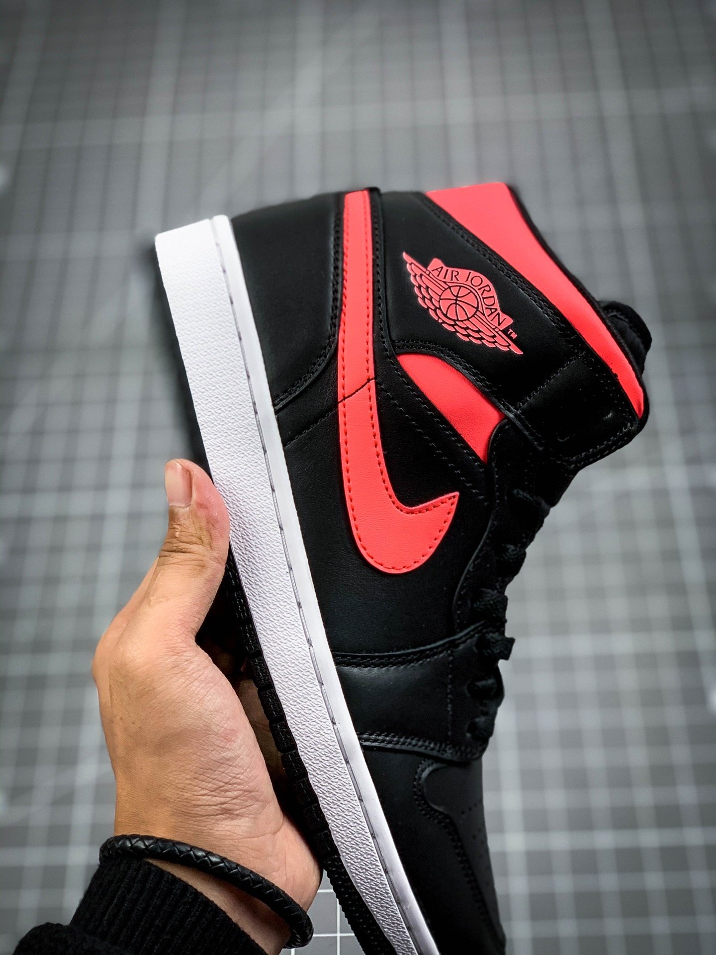 Air Jordan 1 Mid Black/Siren Red-White 3