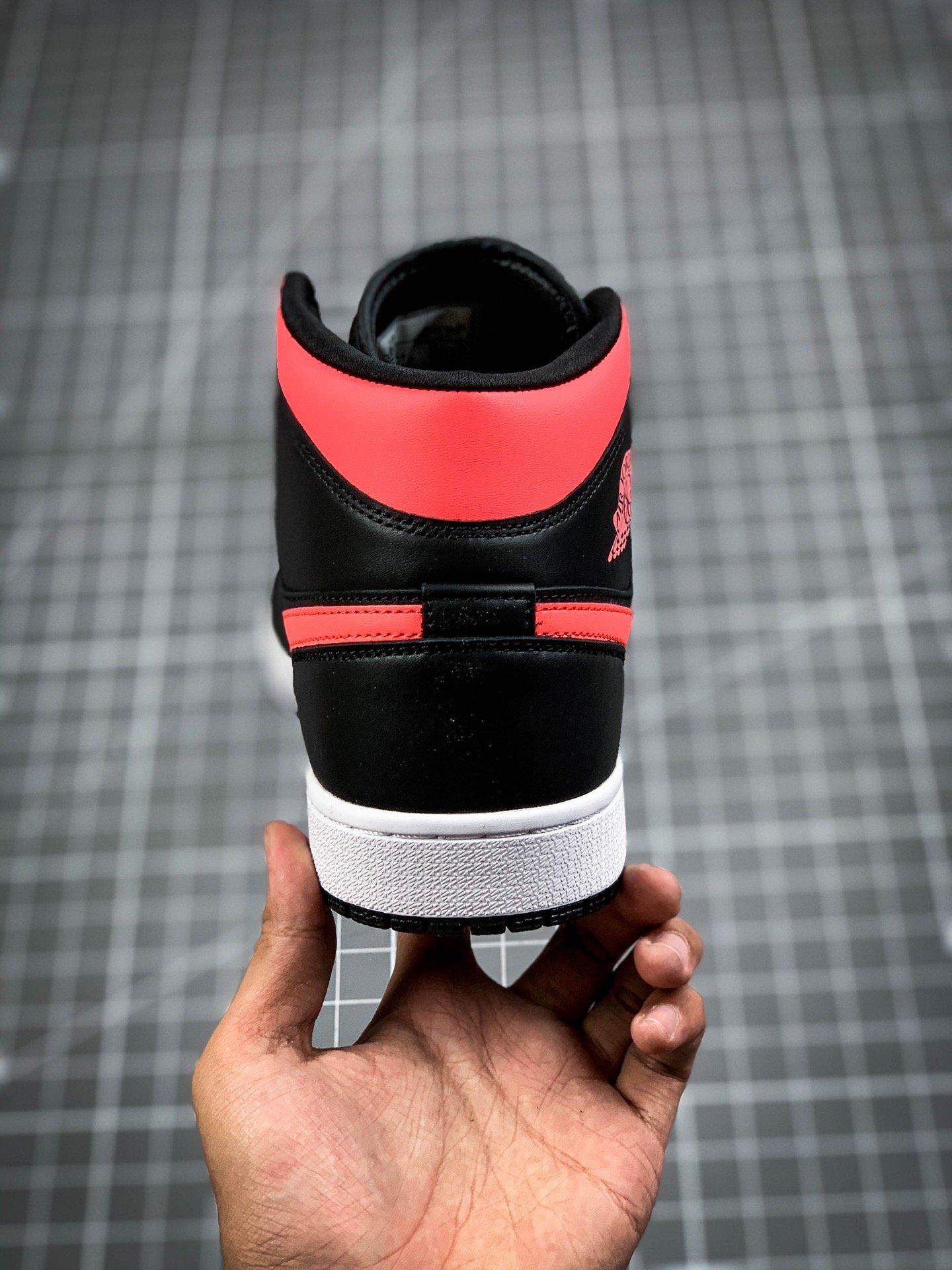 Air Jordan 1 Mid Black/Siren Red-White 7