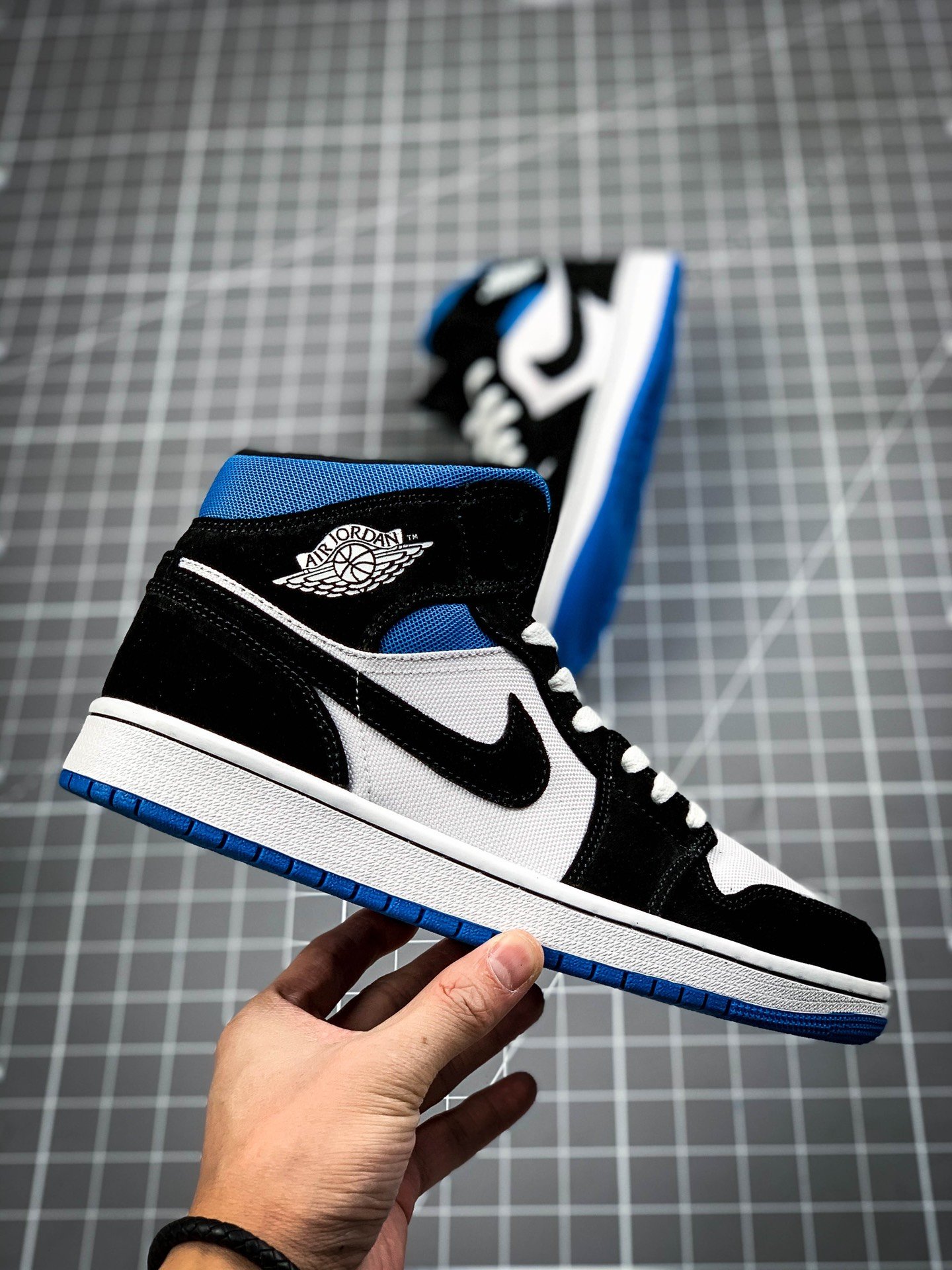 Air Jordan 1 Mid Royal Mesh Collars Black/White/Blue 15