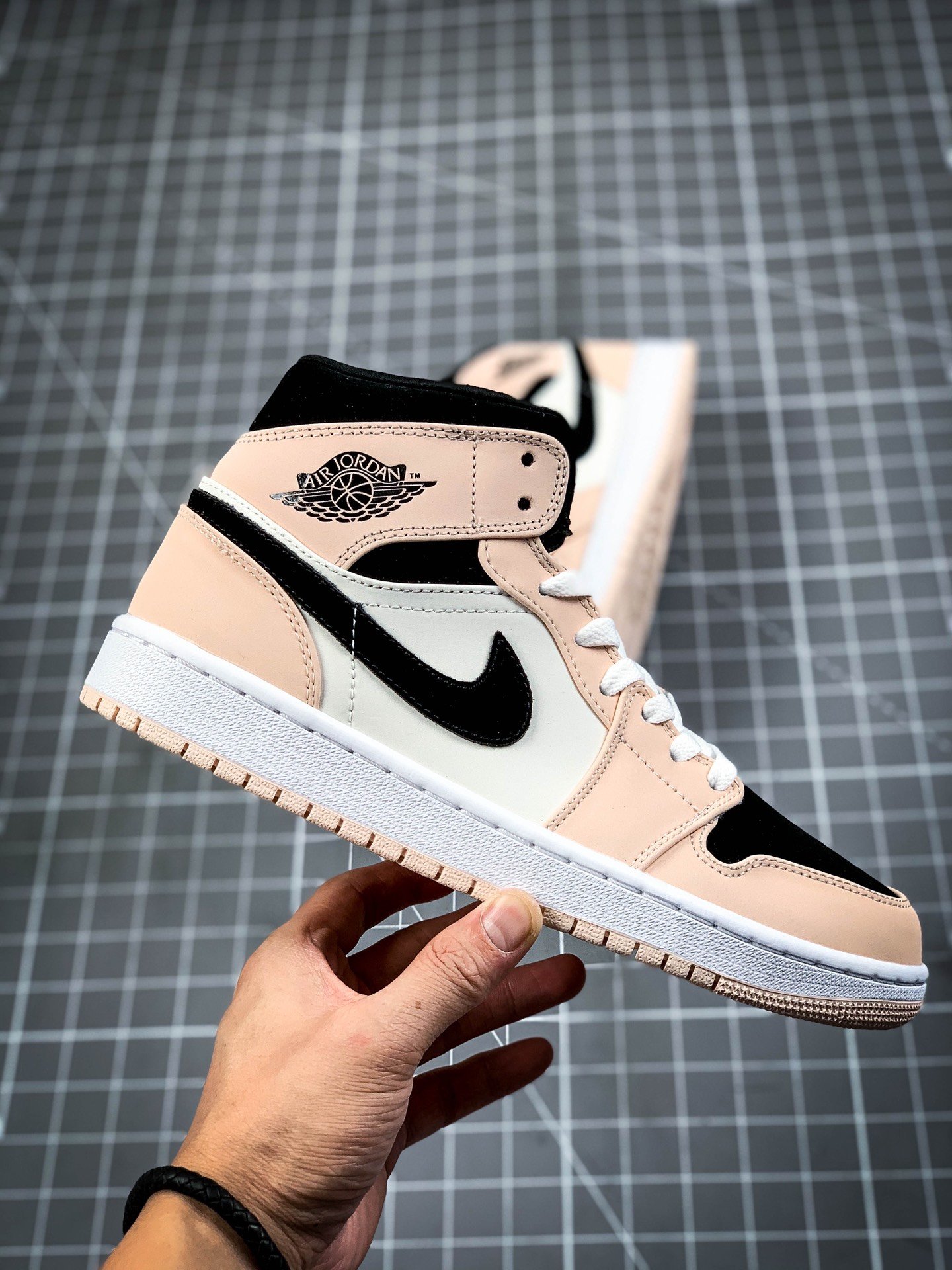 Air Jordan 1 Mid Barely Orange/Black/White 3