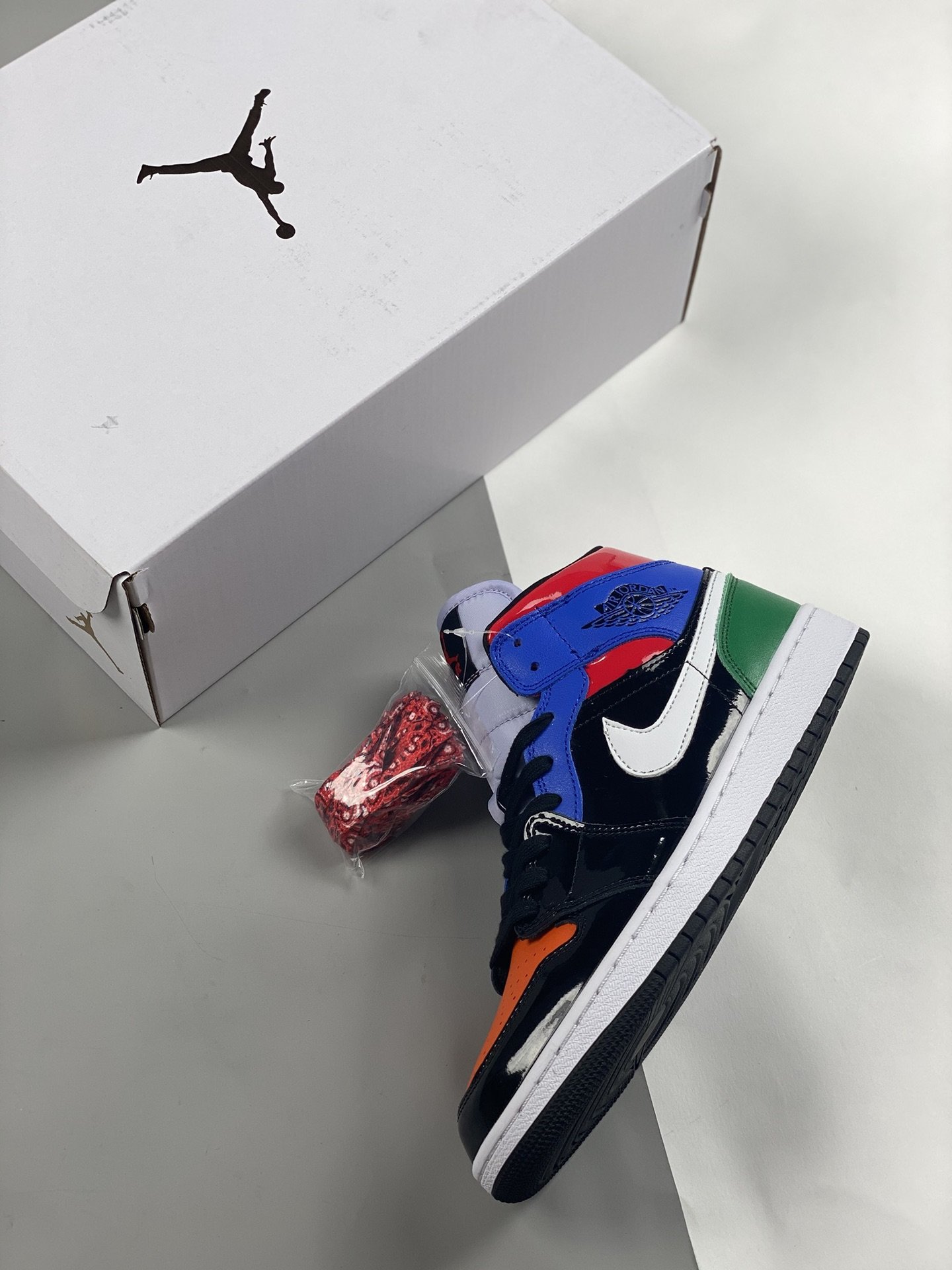 Air Jordan 1 Mid Se Black/Multi-Color 9