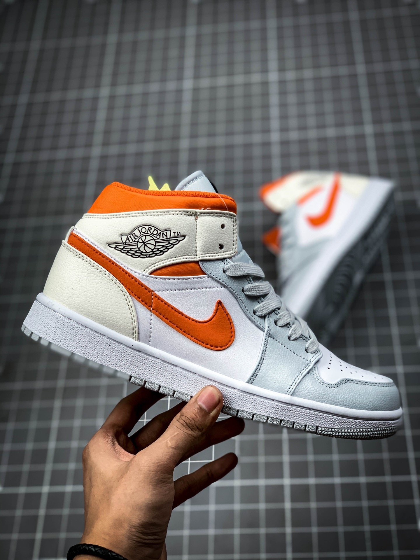 Air Jordan 1 Mid White/Starfish-Pure Platinum-Sail 15