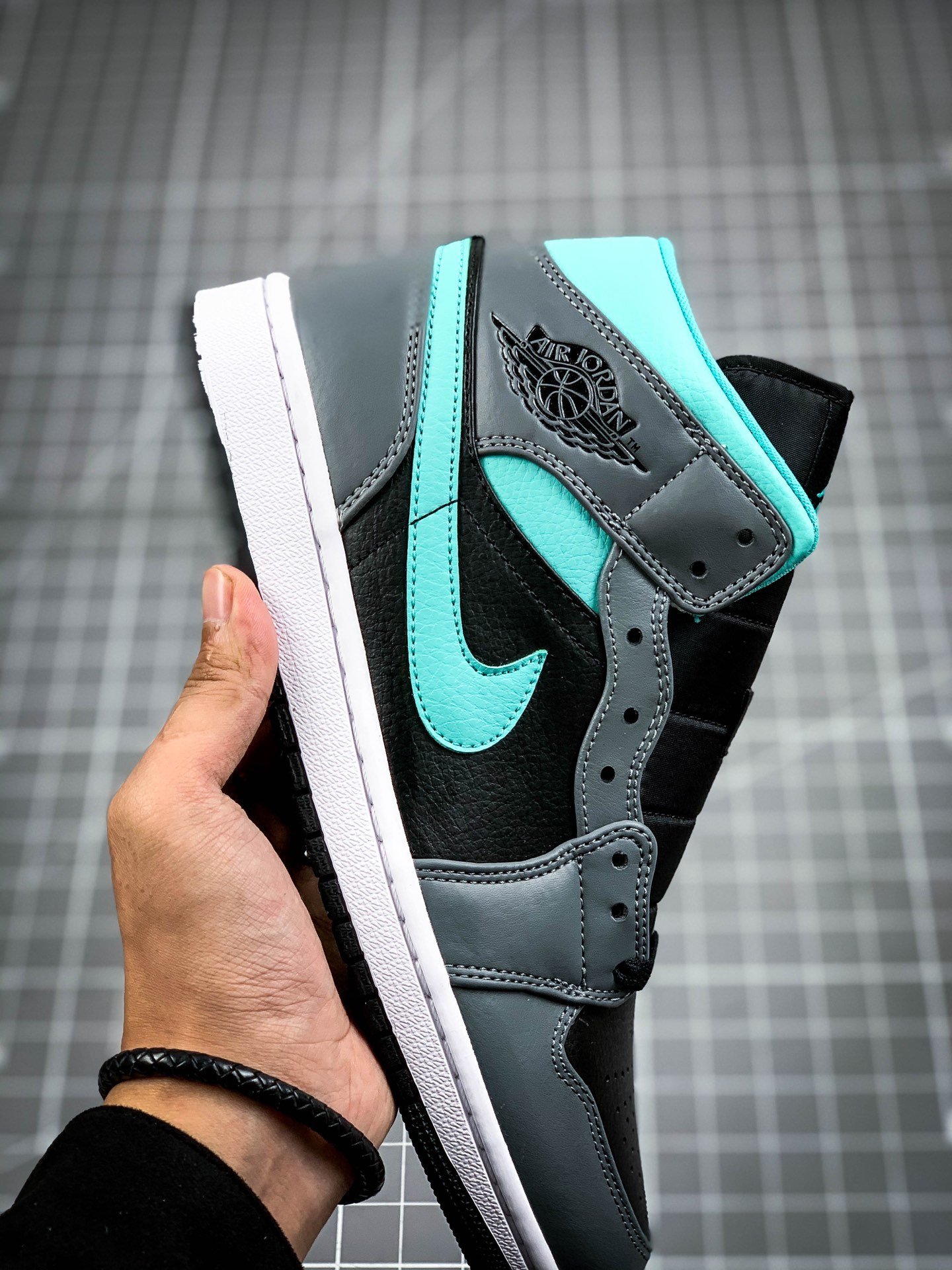 Original Quality Air Jordan 1 Mid Grey/Aqua Blue/White 11