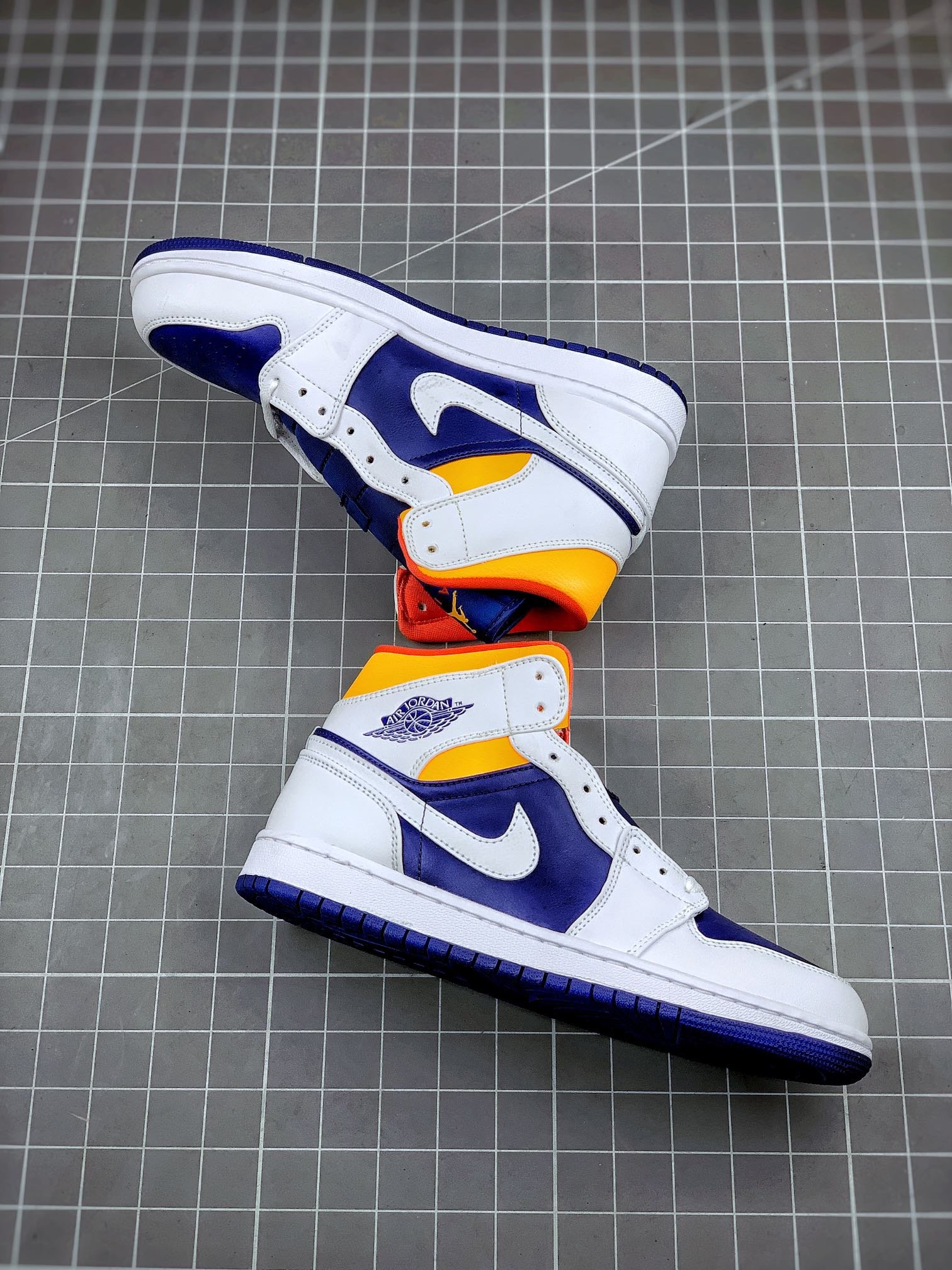 Air Jordan 1 Mid White/Deep Royal Blue-Track Red-Laser Orange 17