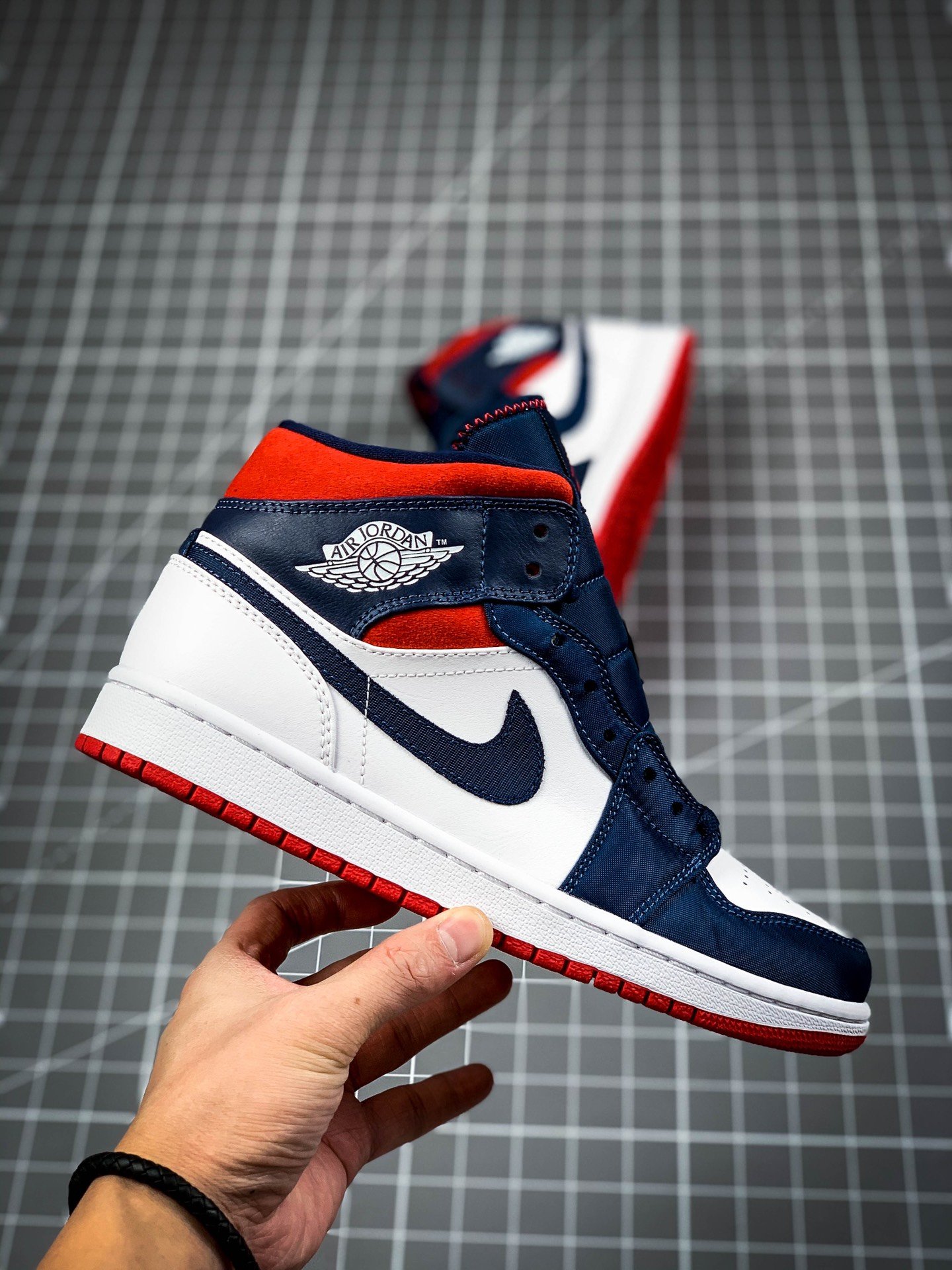 Air Jordan 1 Mid Se Usa Navy Blue/White/Red 7