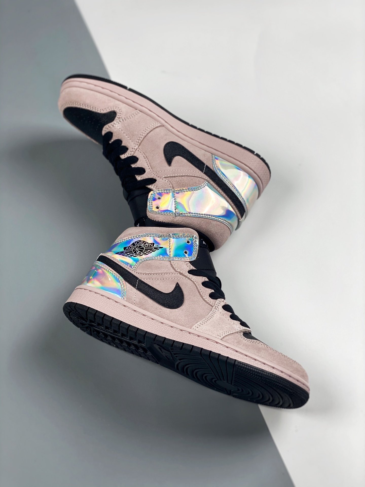 Air Jordan 1 Mid Dirty Powder Iridescent Pink/Black/Silver 7