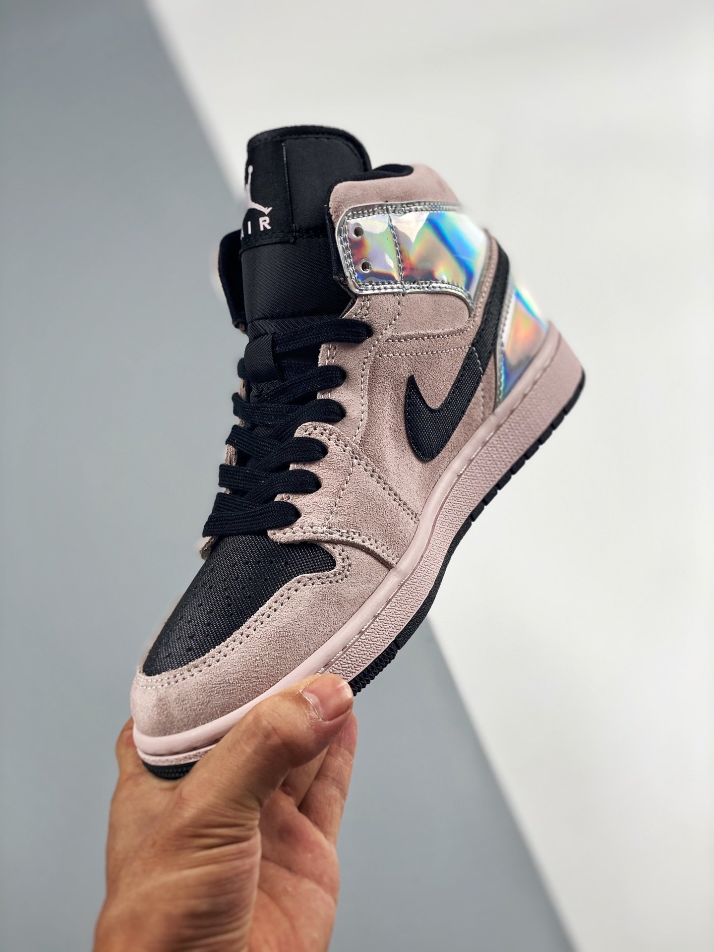 Air Jordan 1 Mid Dirty Powder Iridescent Pink/Black/Silver 11