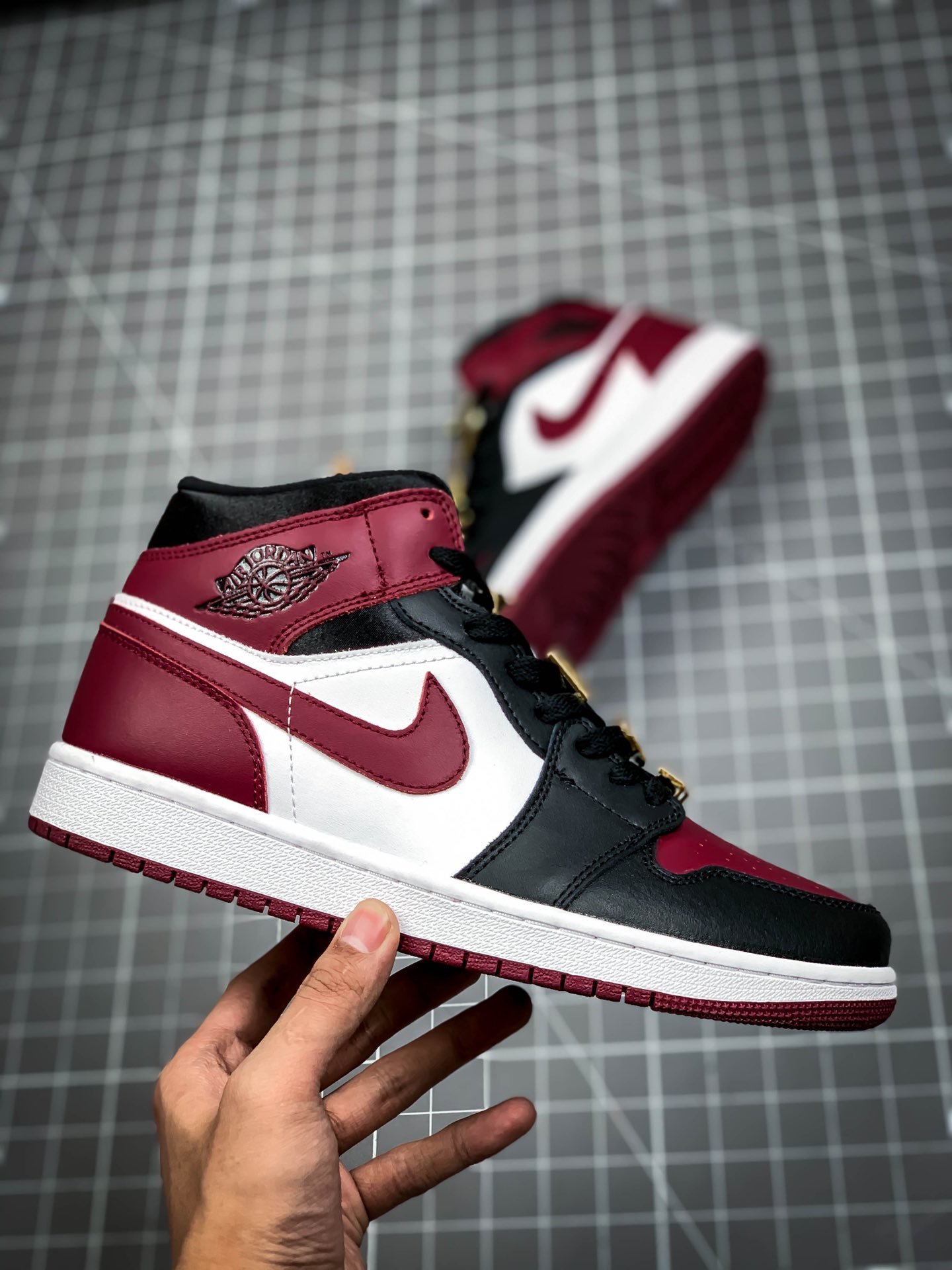 Air Jordan 1 Mid 35Th Anniversary Limited Black/Wine Red 9