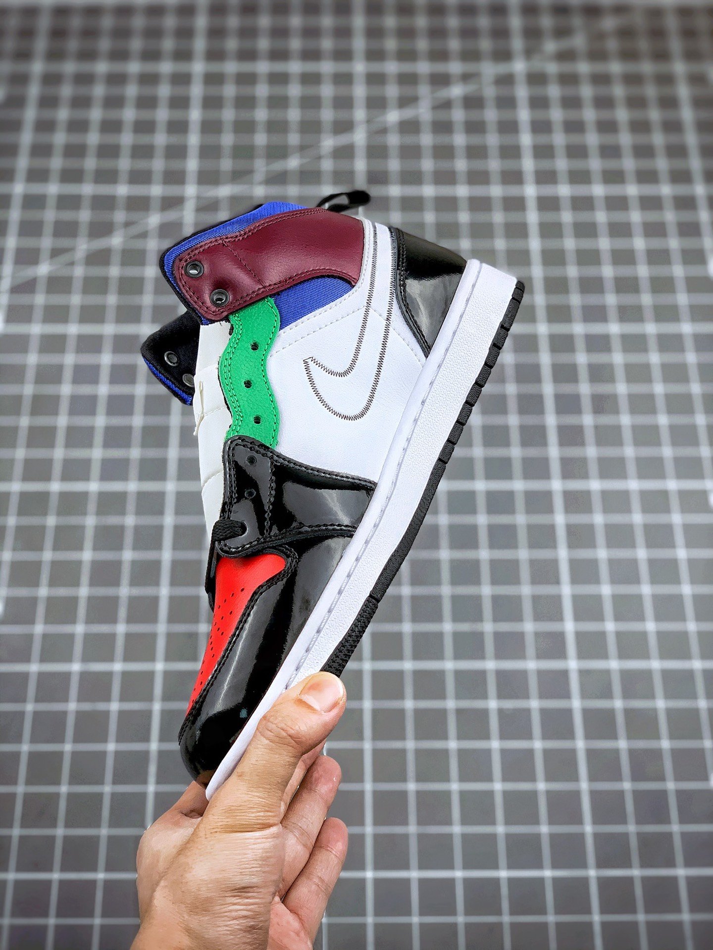 Original Quality Air Jordan 1 Mid Se Black/White/Multi-Color 9