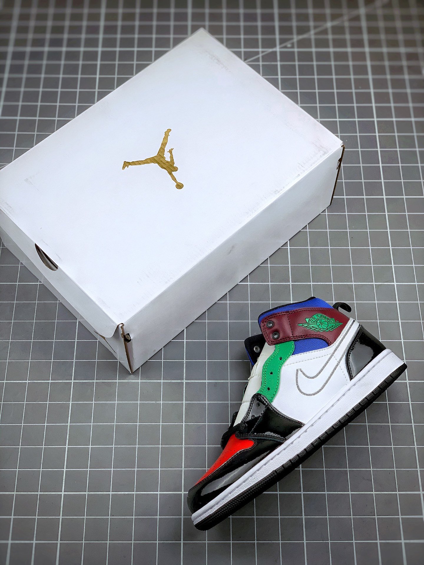 Original Quality Air Jordan 1 Mid Se Black/White/Multi-Color 17