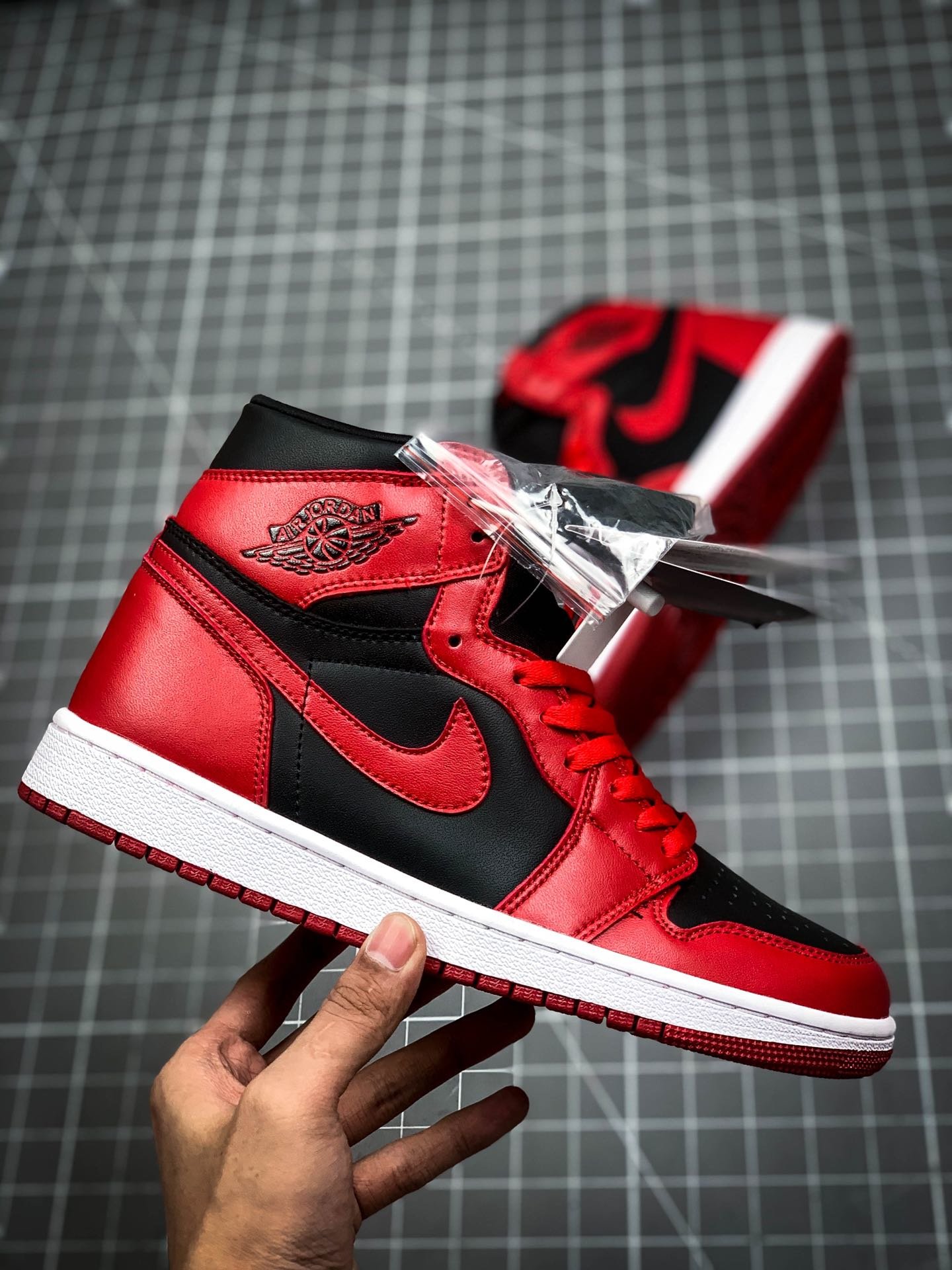 Air Jordan 1 Retro High 85 Varsity Red/Black-Varsity Red-White 3