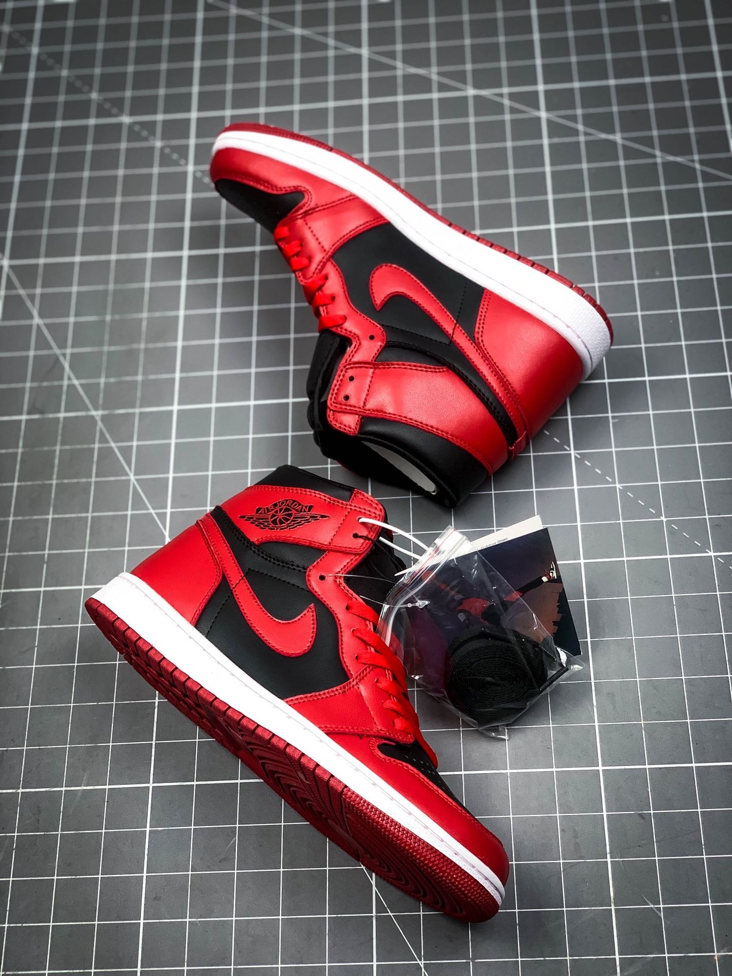 Air Jordan 1 Retro High 85 Varsity Red/Black-Varsity Red-White 11