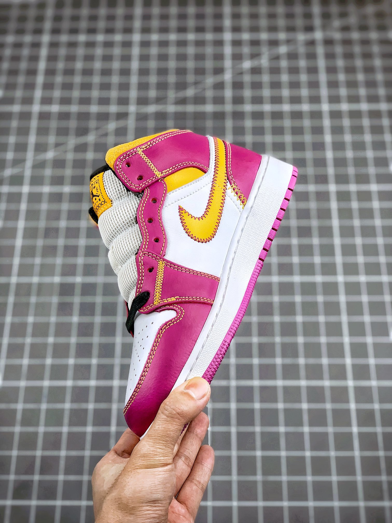 Air Jordan 1 Mid Dia De Los Muertos White/Fuchsia-Orange-Black 7