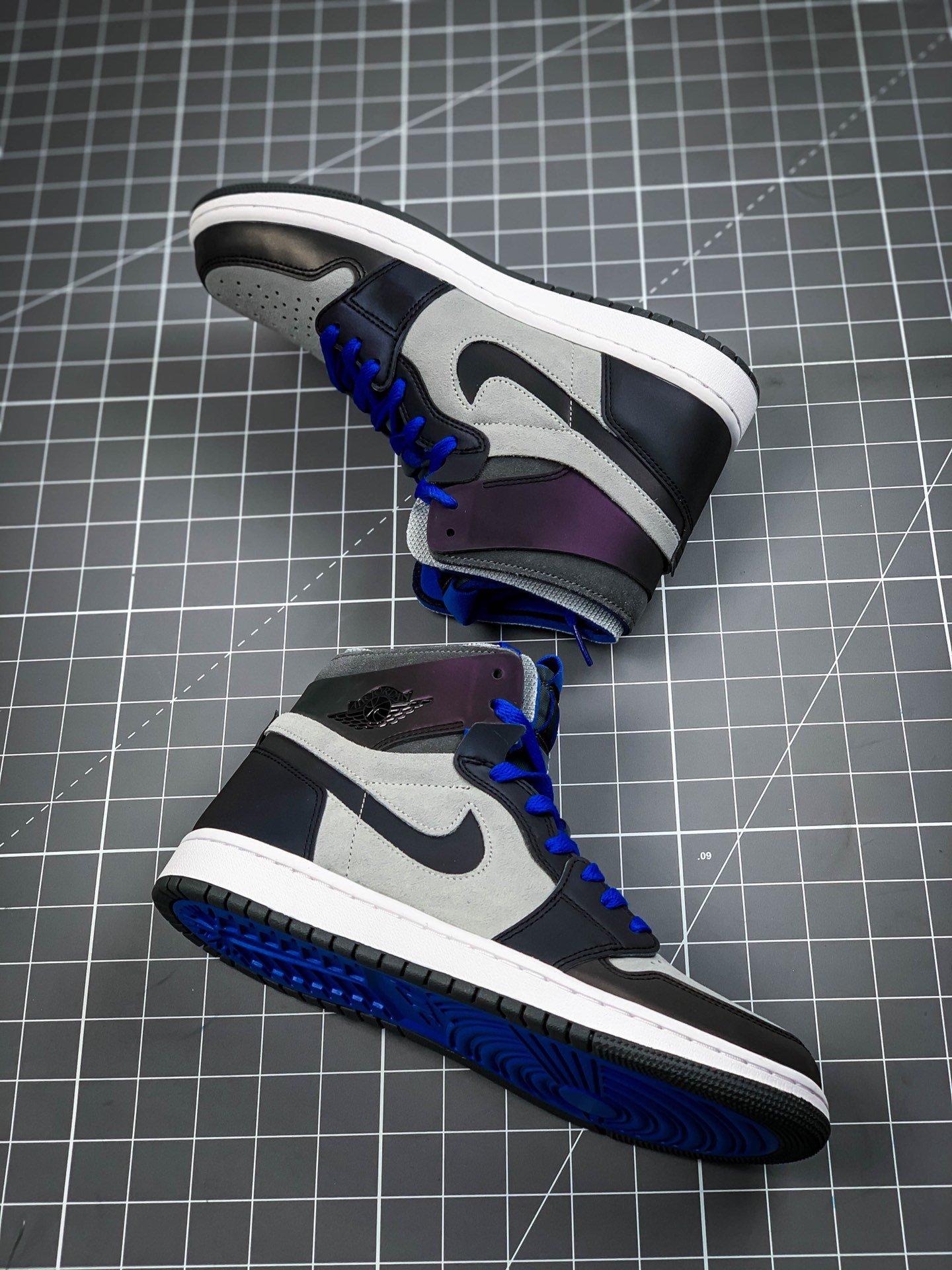 League Of Legends X Air Jordan 1 Zoom Comfort Black/Grey/Blue 17